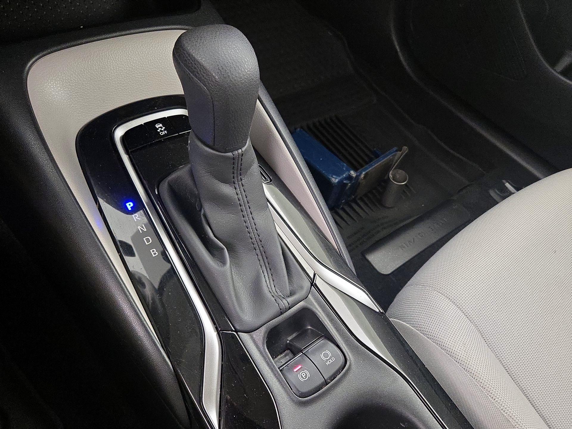 Thumbnail: 2022 Toyota Corolla - 18