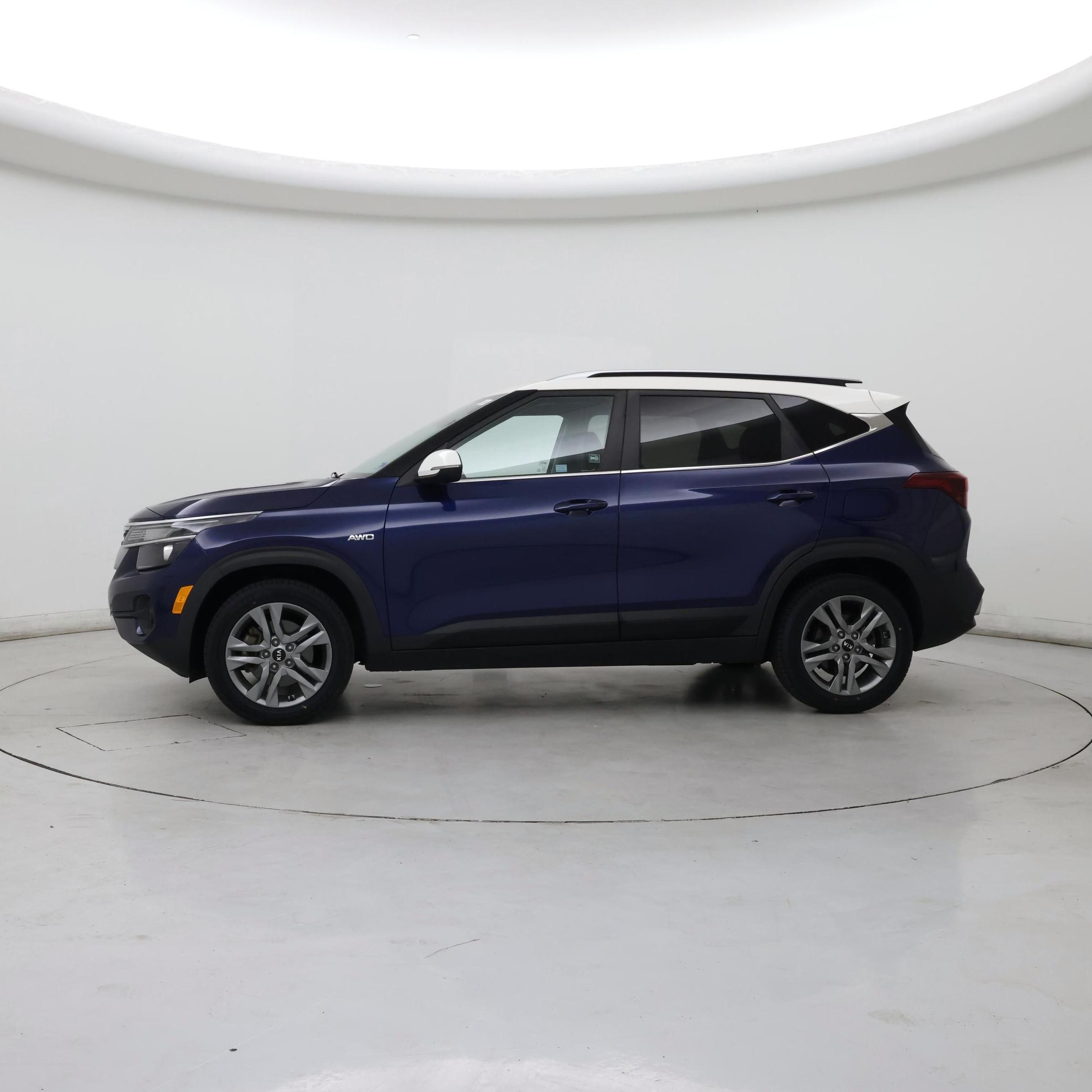 Thumbnail: 2021 Kia Seltos - 3