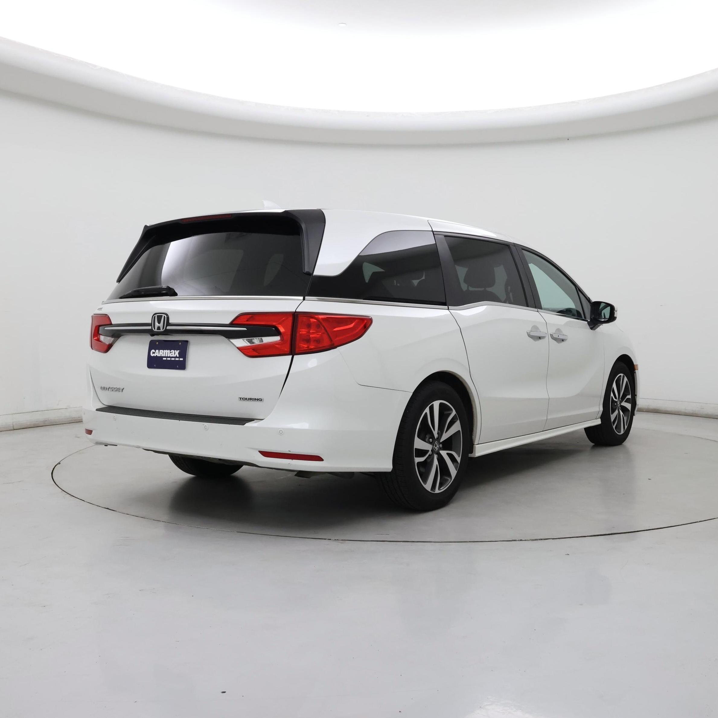 Thumbnail: 2023 Honda Odyssey - 8