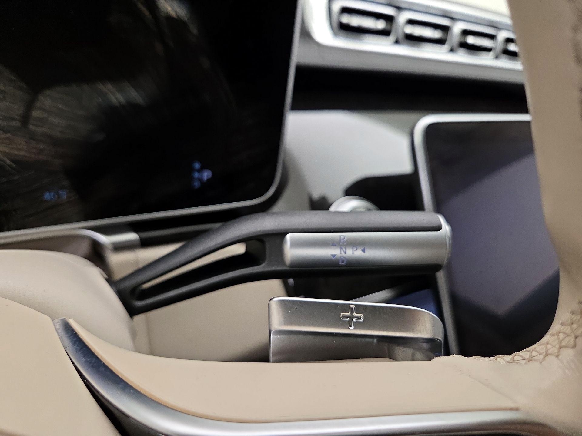 Thumbnail: 2022 Mercedes-Benz S-Class - 16