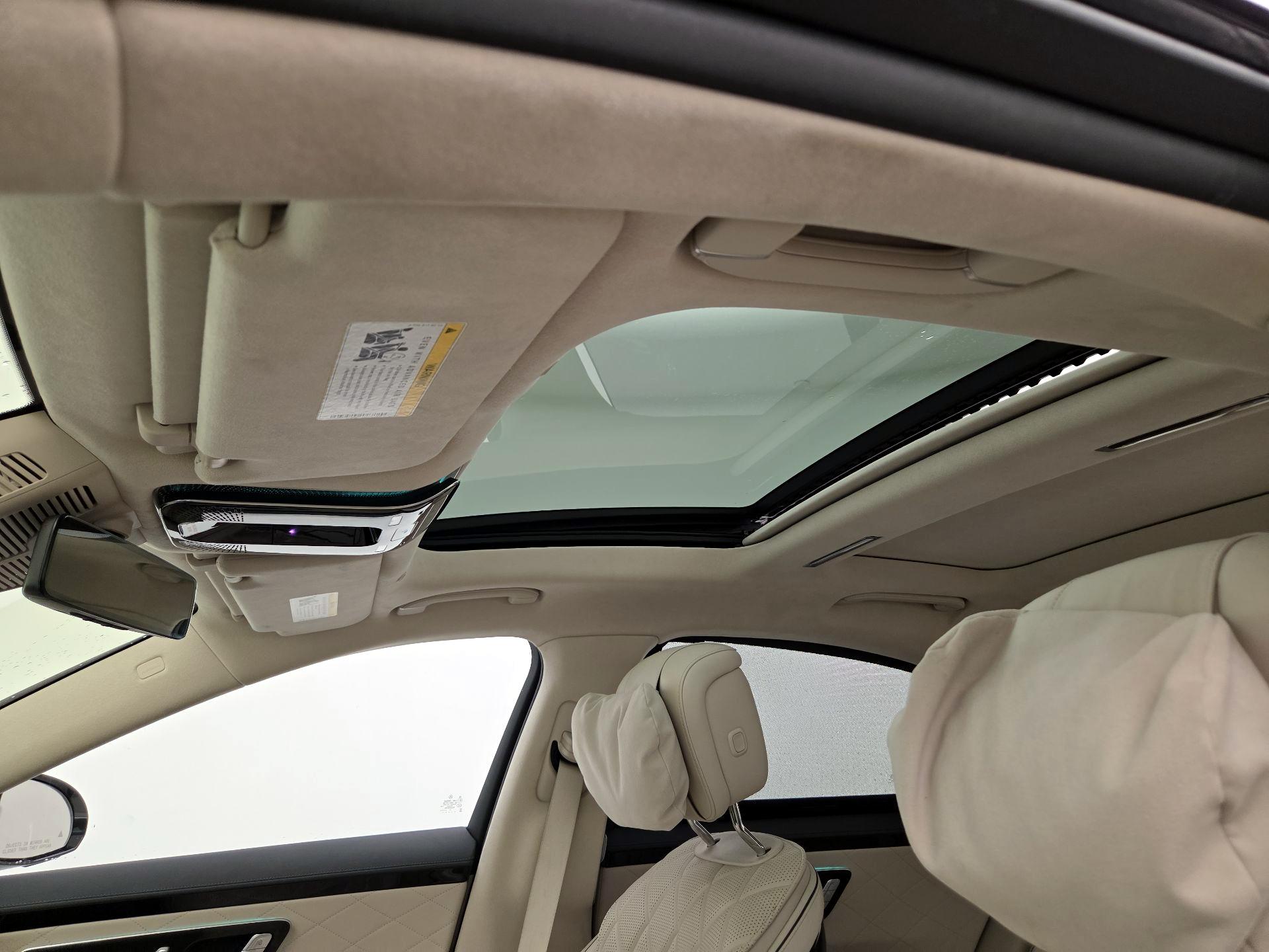 Thumbnail: 2022 Mercedes-Benz S-Class - 18