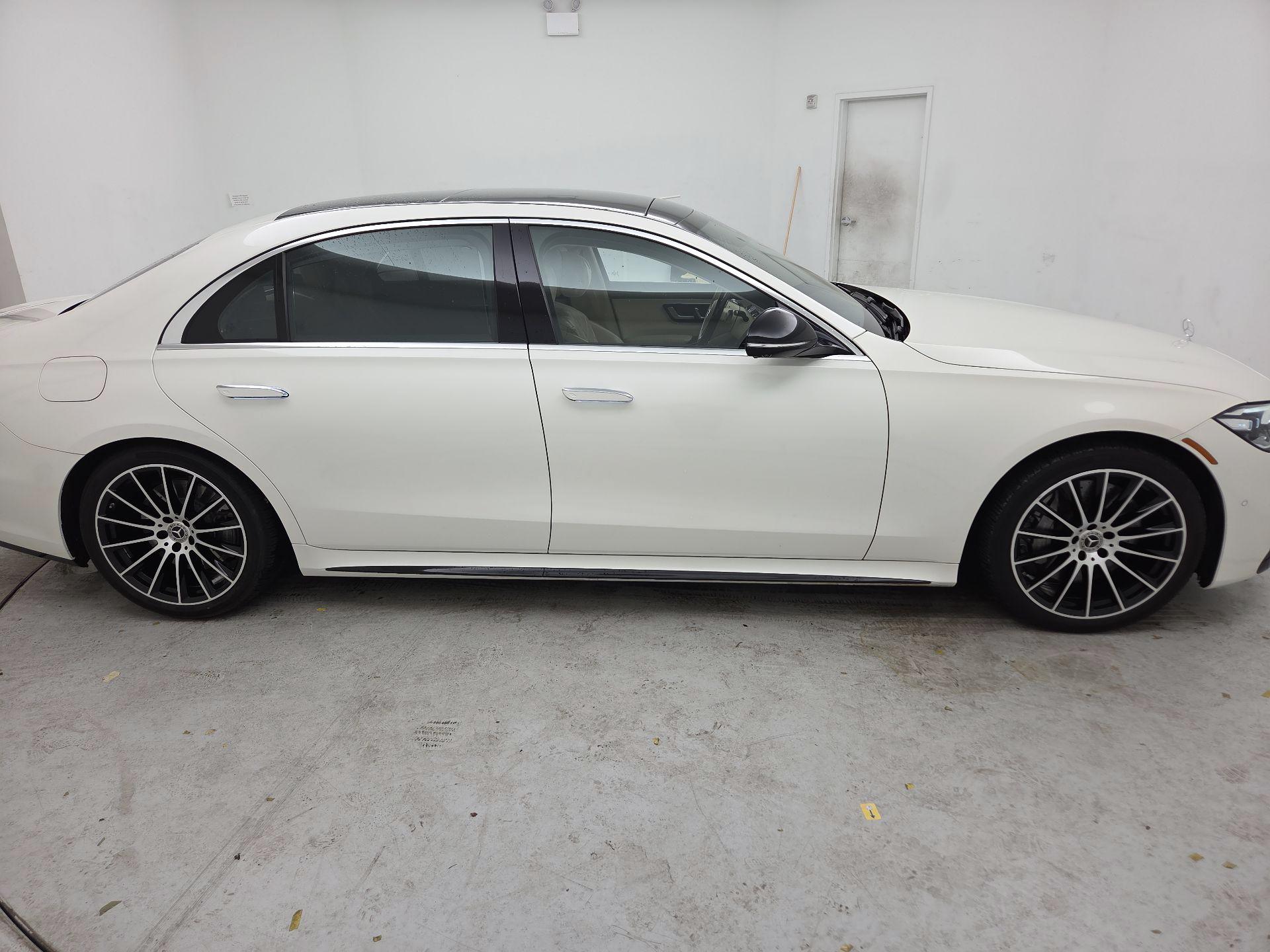 Thumbnail: 2022 Mercedes-Benz S-Class - 4