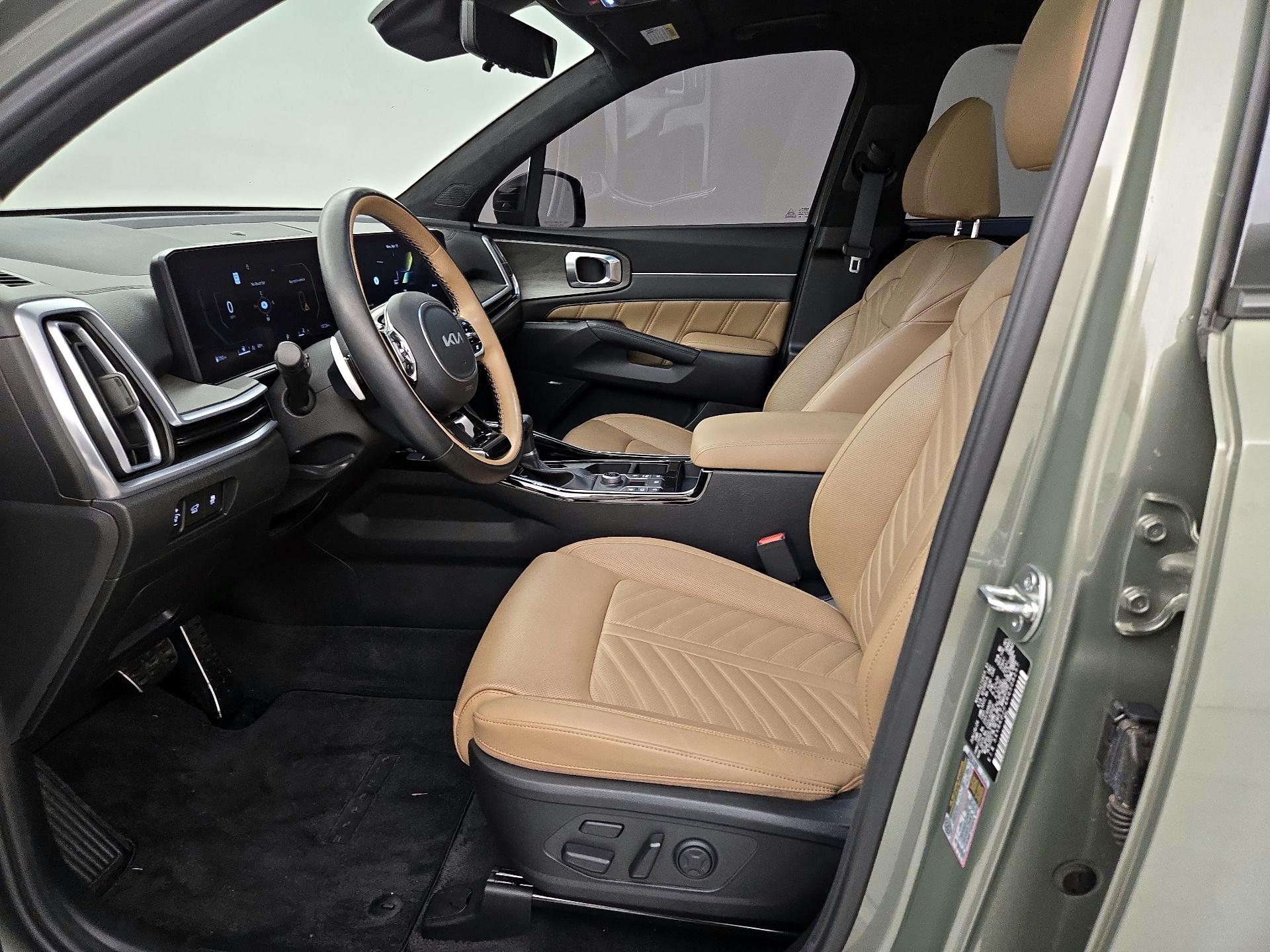 Thumbnail: 2024 Kia Sorento - 11