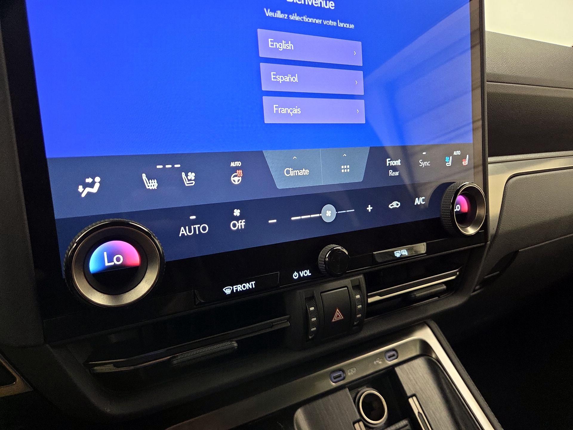 Thumbnail: 2025 Lexus GX - 14