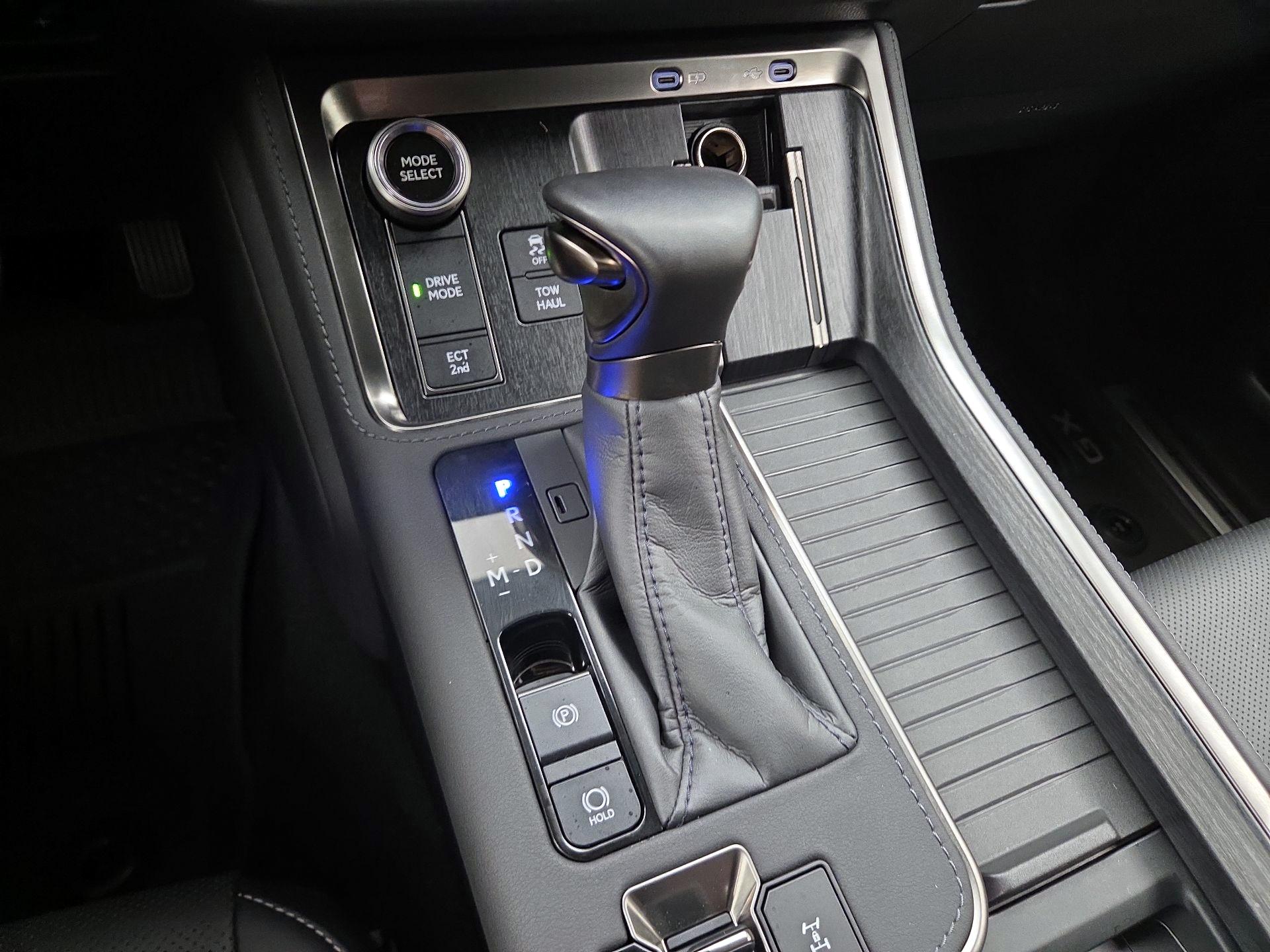 Thumbnail: 2025 Lexus GX - 15