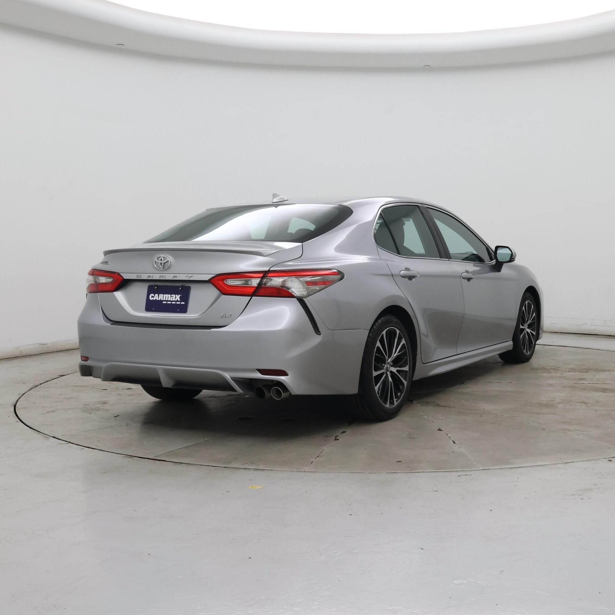 Thumbnail: 2018 Toyota Camry - 8