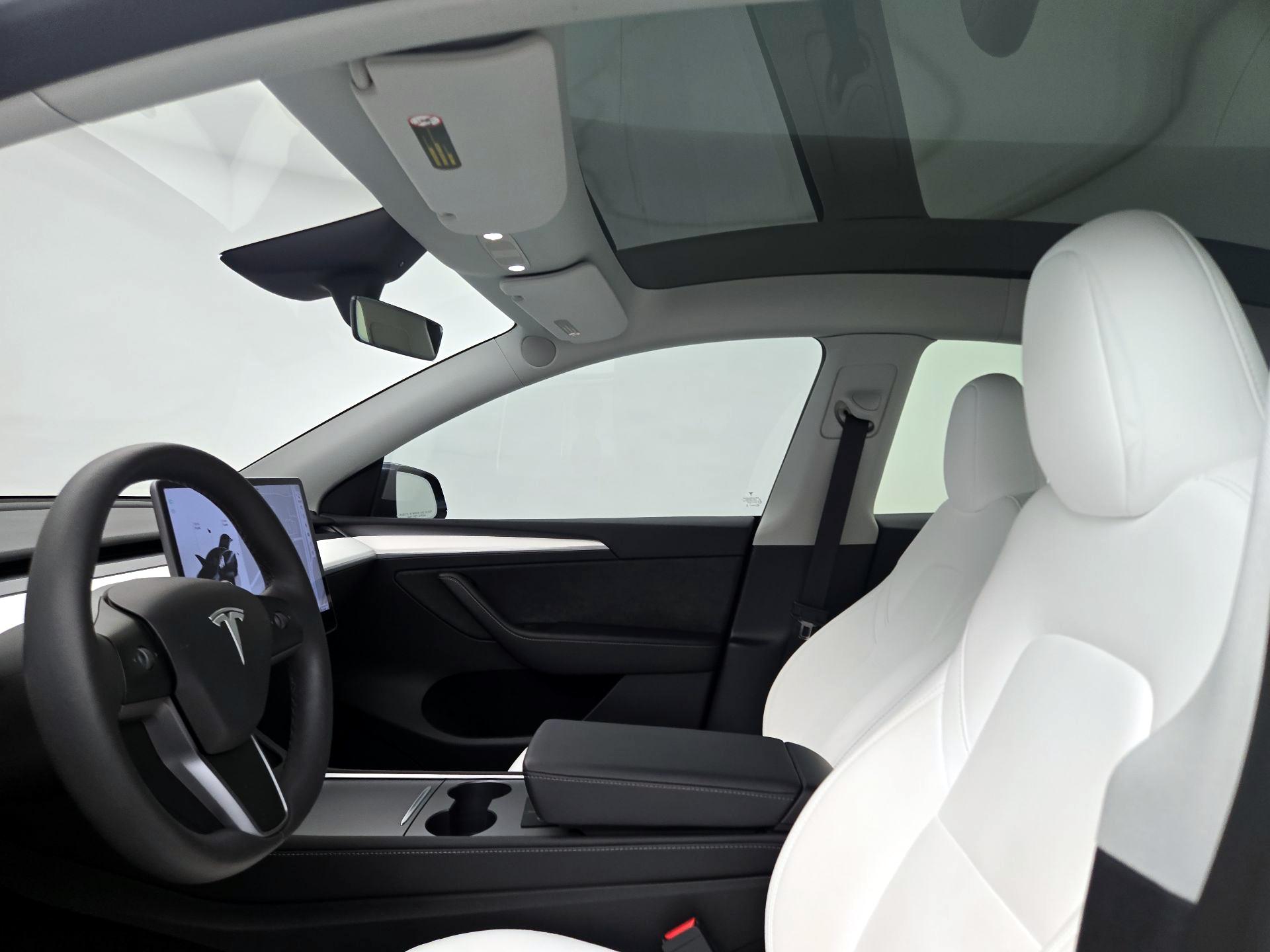 Thumbnail: 2023 Tesla Model Y - 19