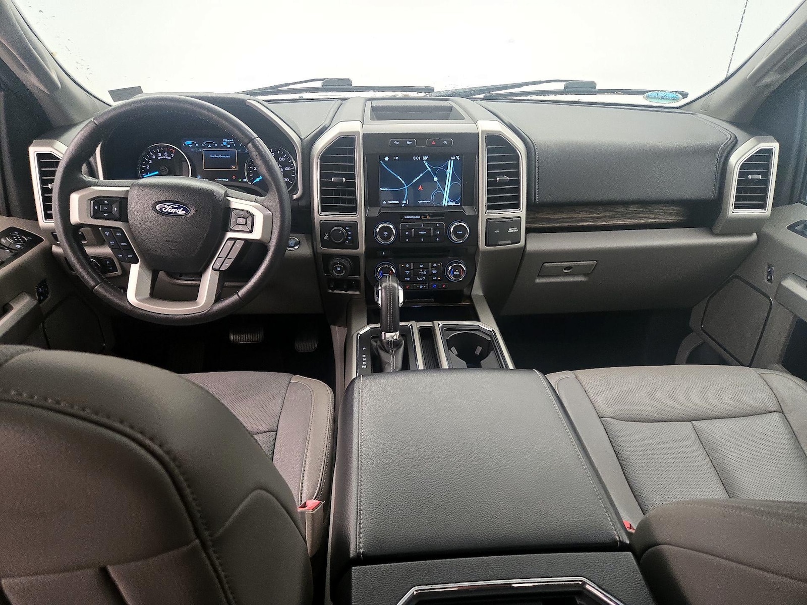 2018 Ford F-150 Lariat - Photo 10