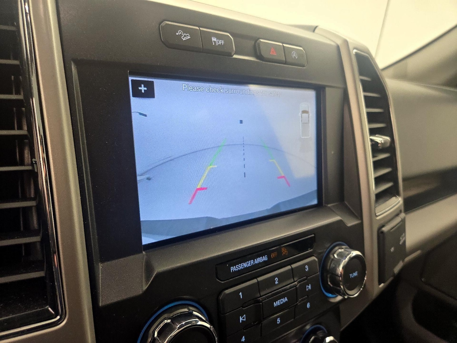 2018 Ford F-150 Lariat - Photo 16