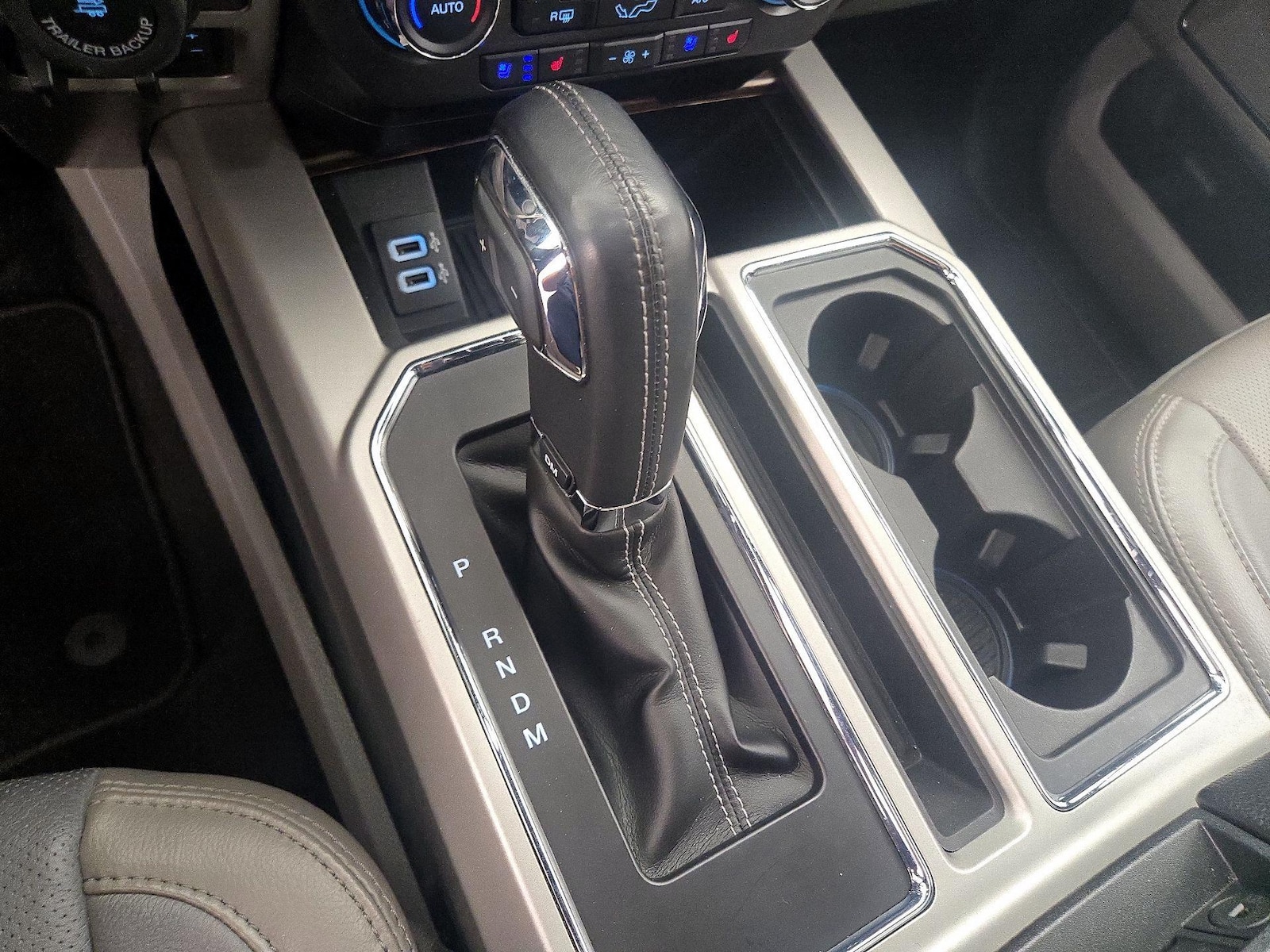 2018 Ford F-150 Lariat - Photo 19