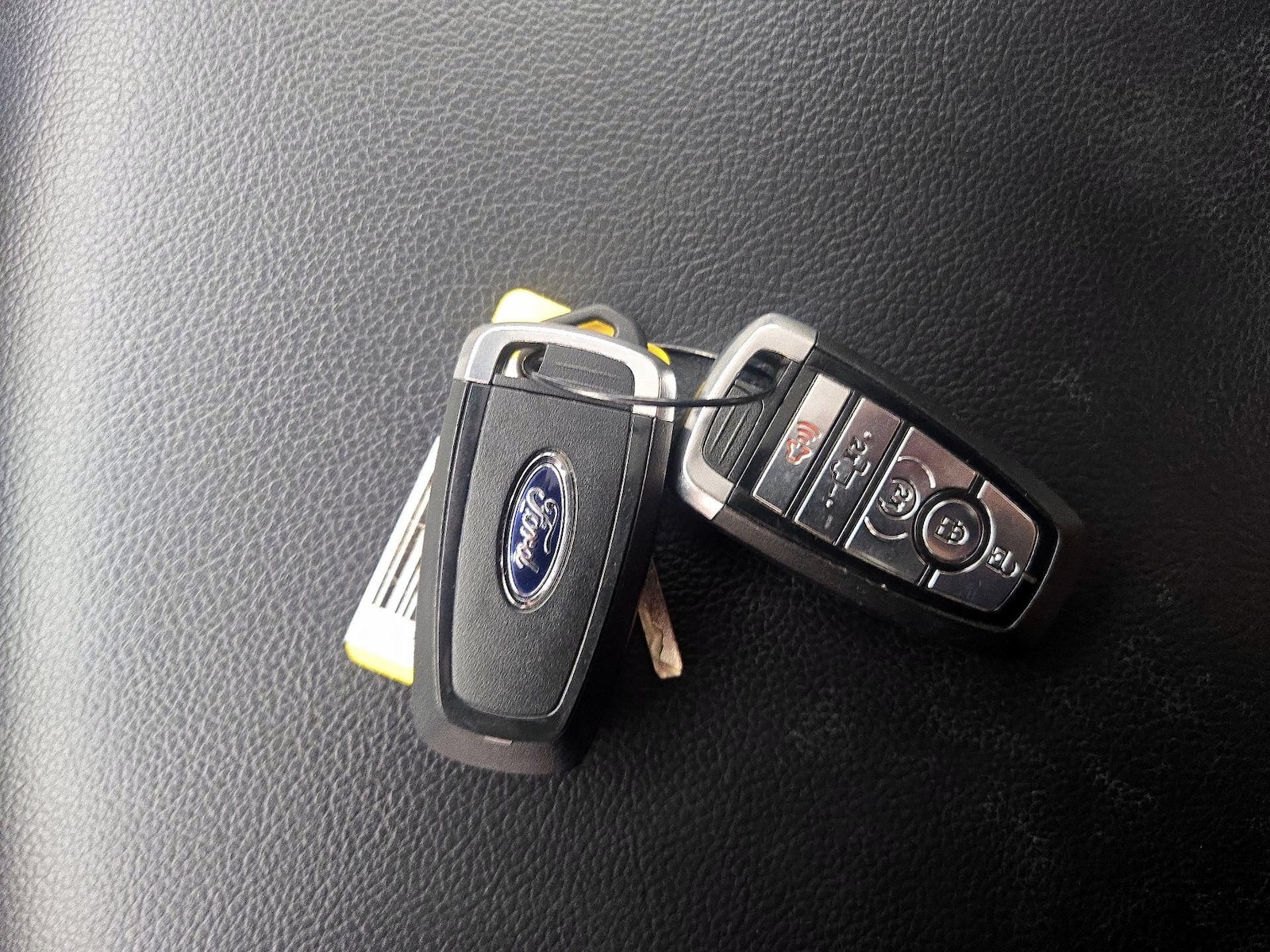 2018 Ford F-150 Lariat - Photo 25