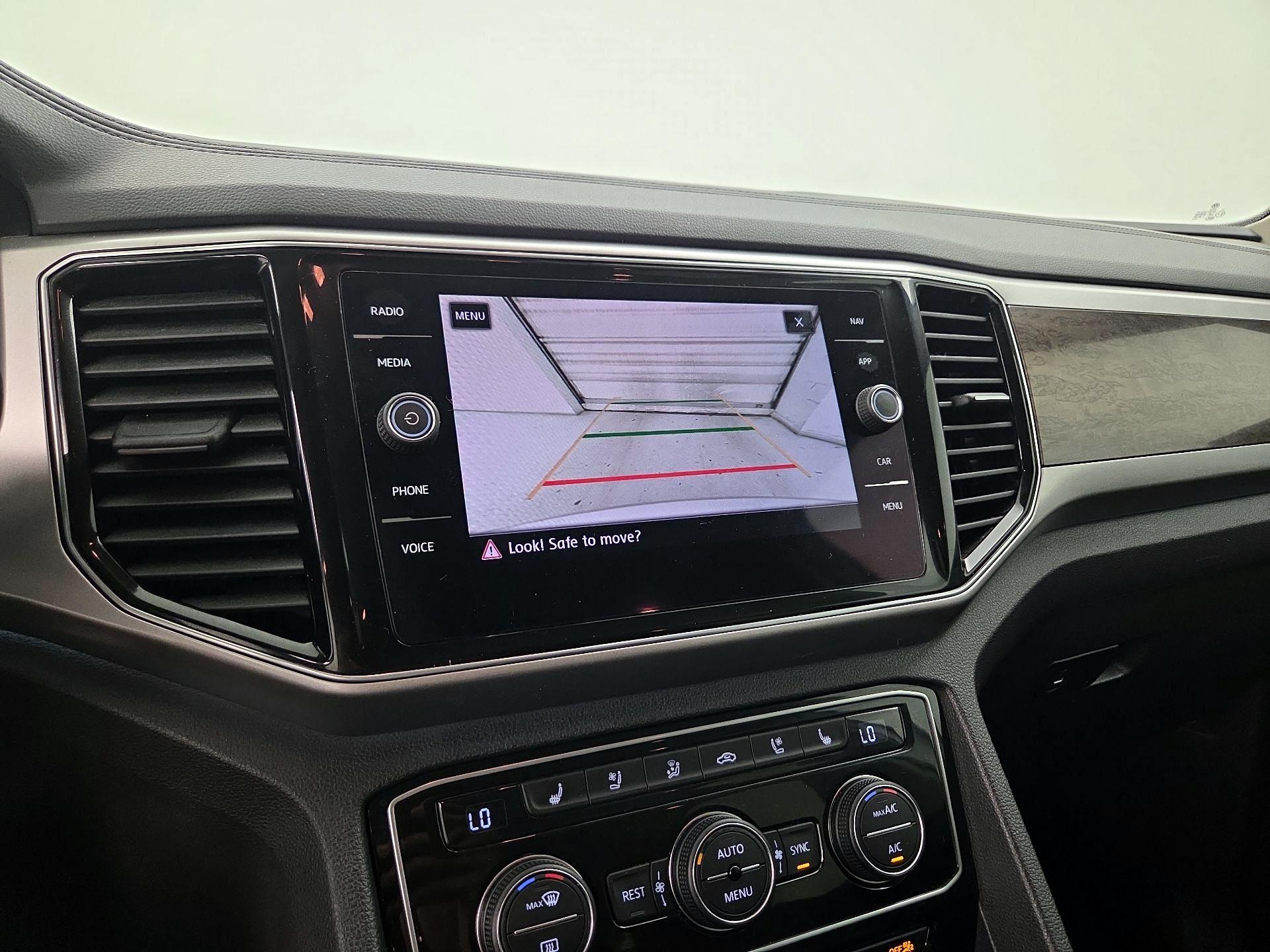 Thumbnail: 2018 Volkswagen Atlas - 14