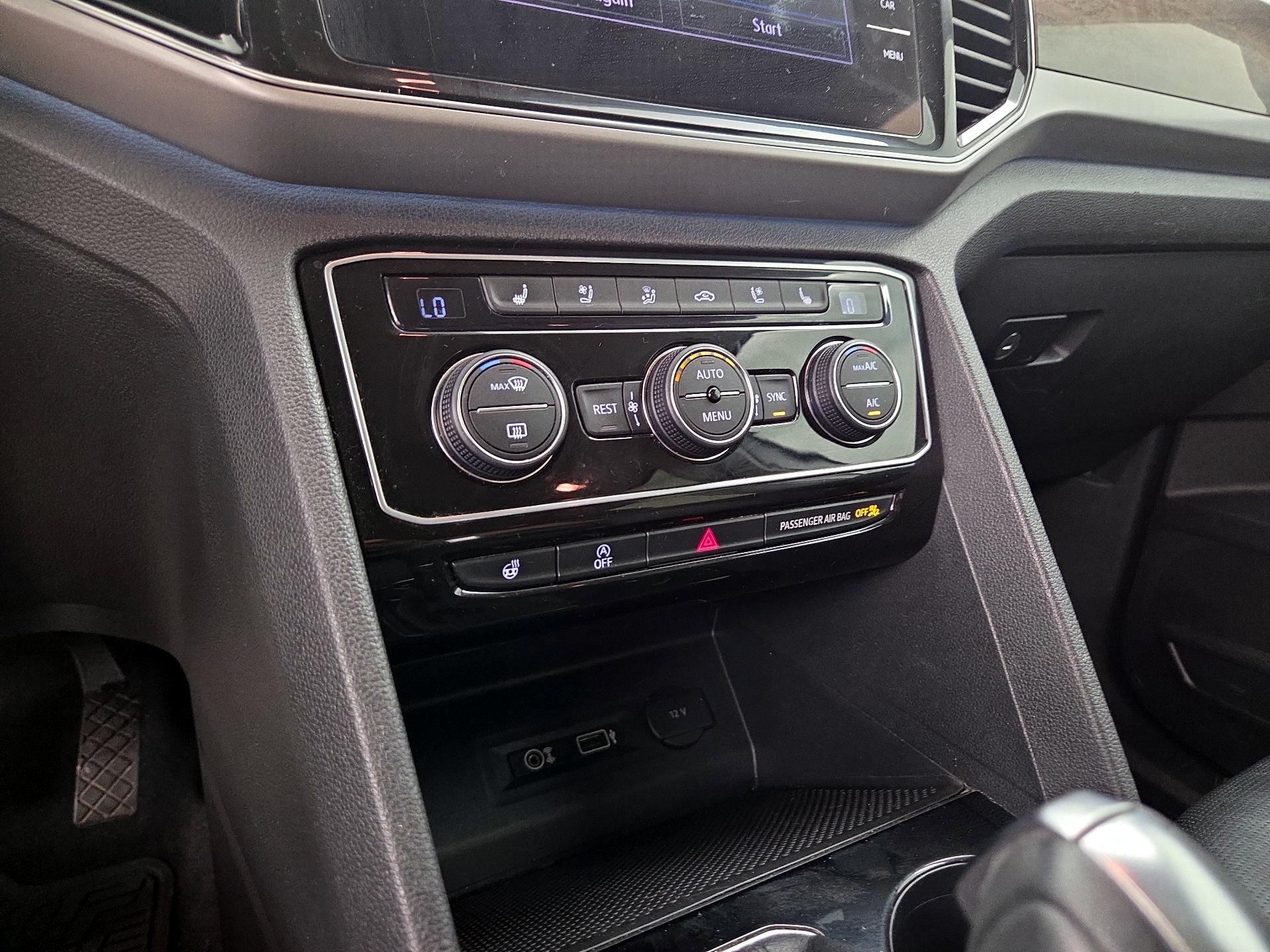 Thumbnail: 2018 Volkswagen Atlas - 16