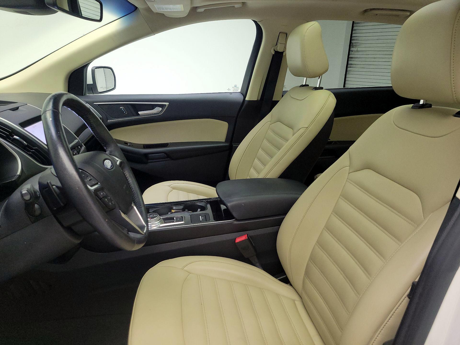 Thumbnail: 2020 Ford Edge - 9