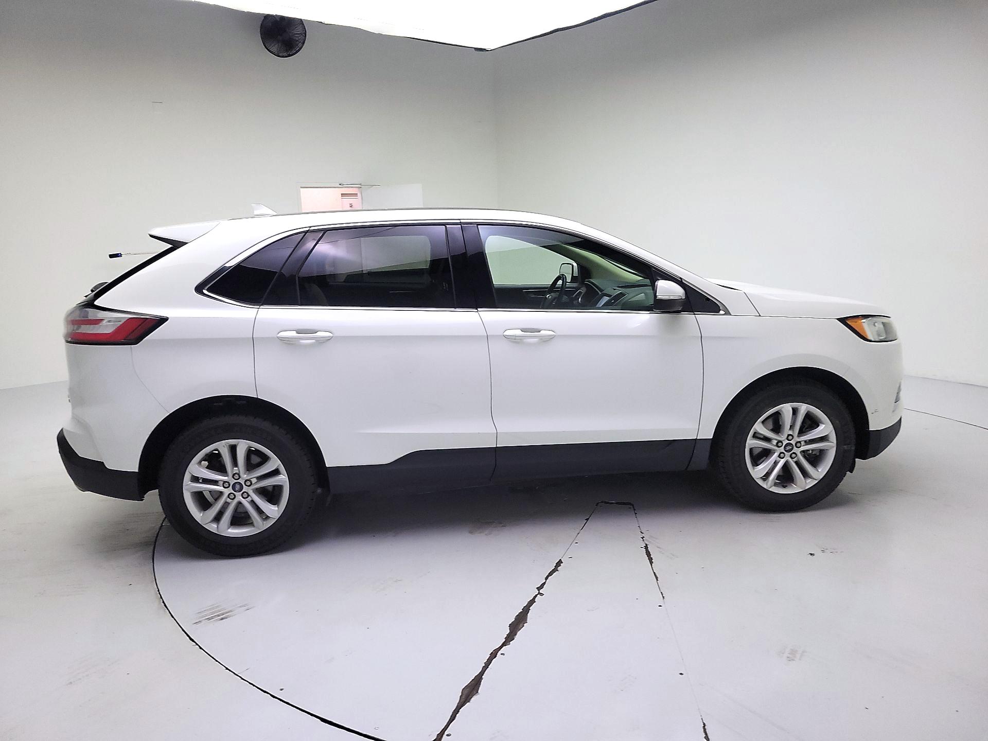 Thumbnail: 2020 Ford Edge - 4