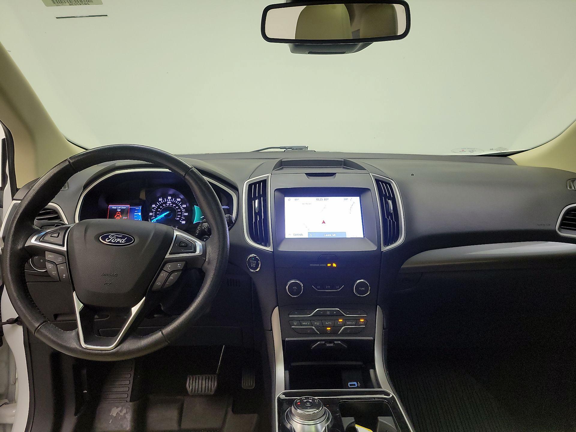 Thumbnail: 2020 Ford Edge - 8