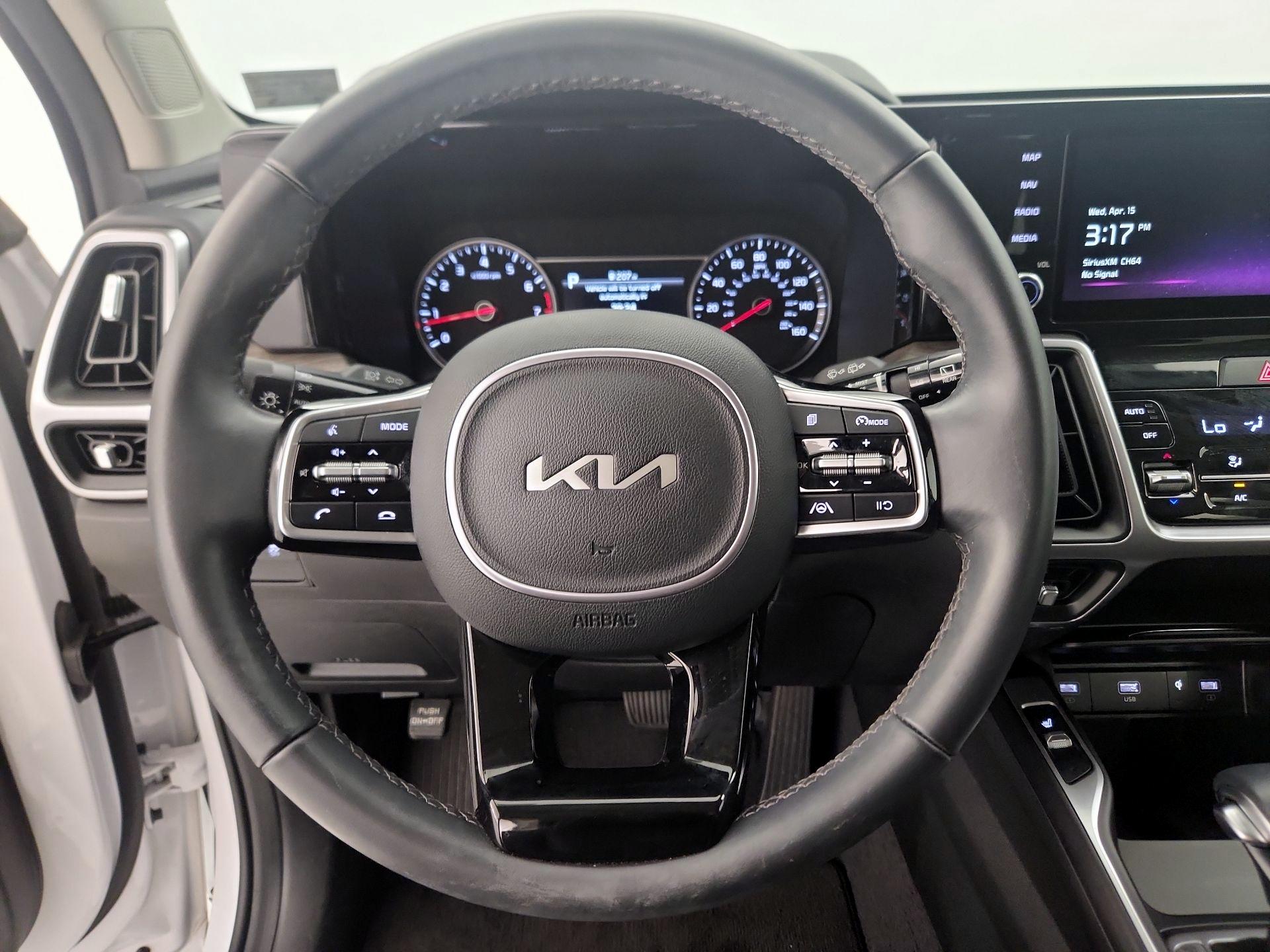 Thumbnail: 2023 Kia Sorento - 10