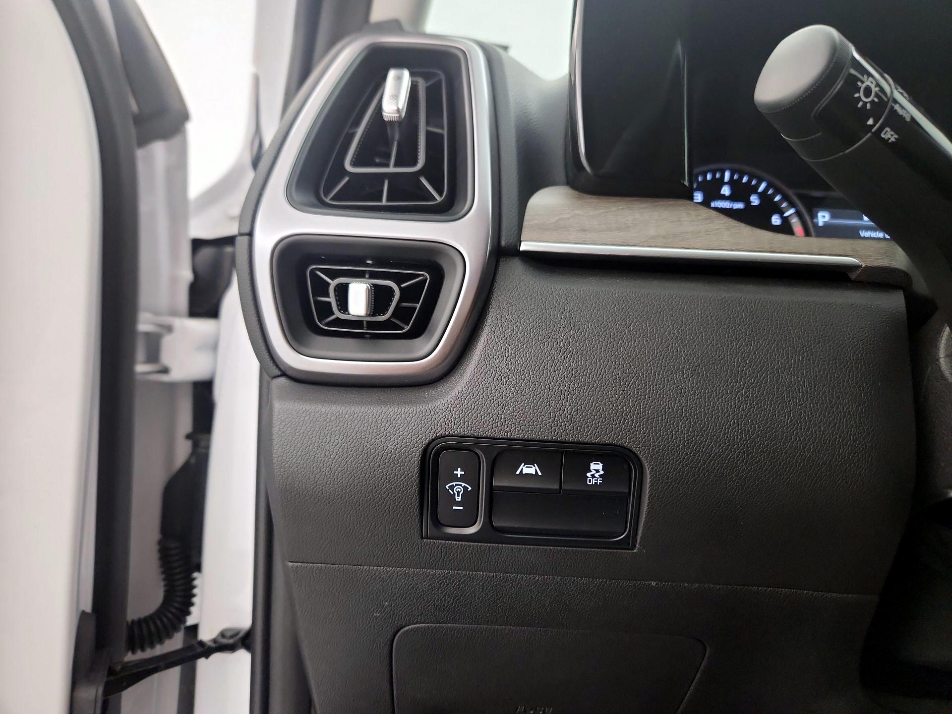 Thumbnail: 2023 Kia Sorento - 13