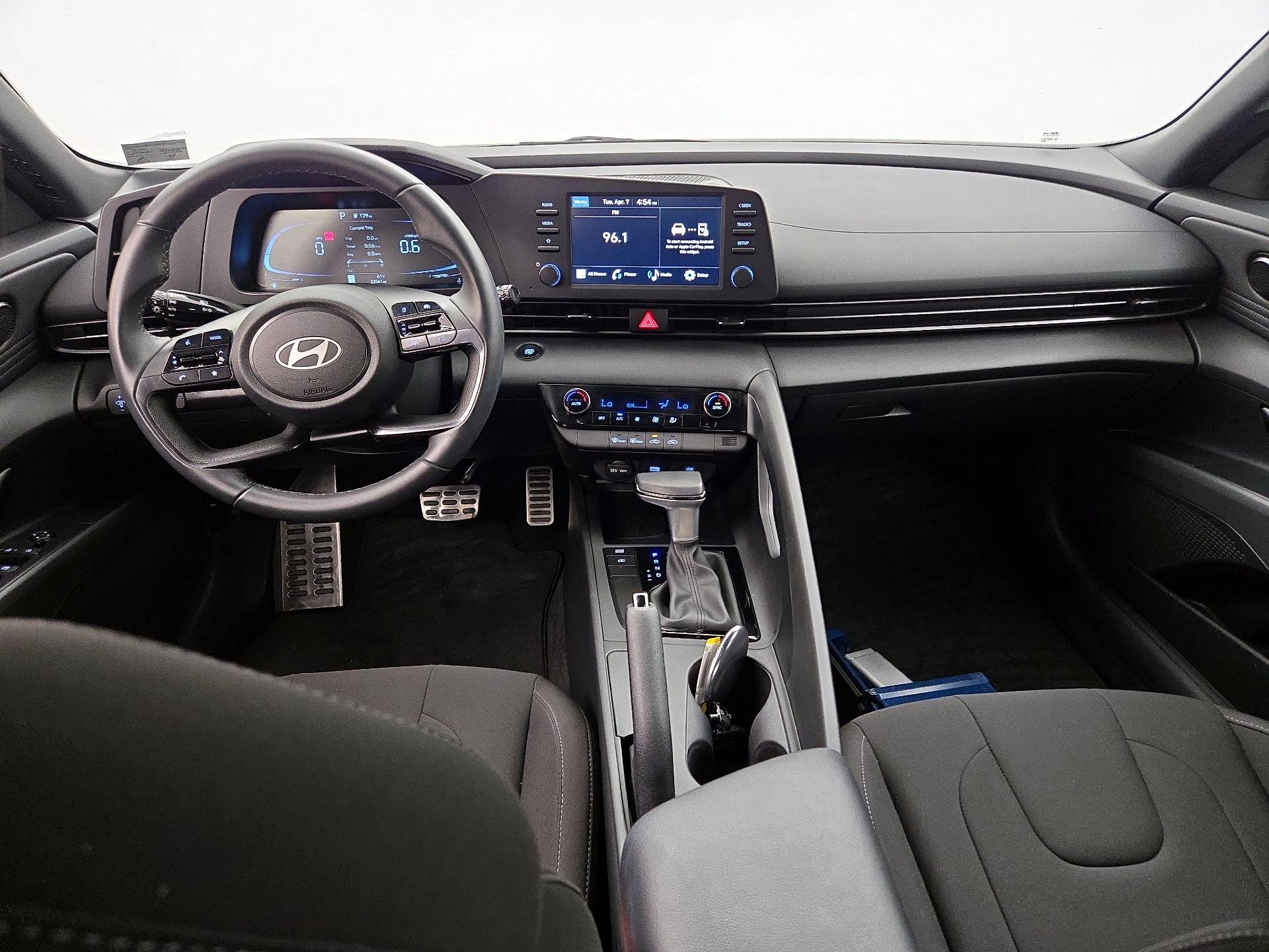 Thumbnail: 2025 Hyundai Elantra - 9