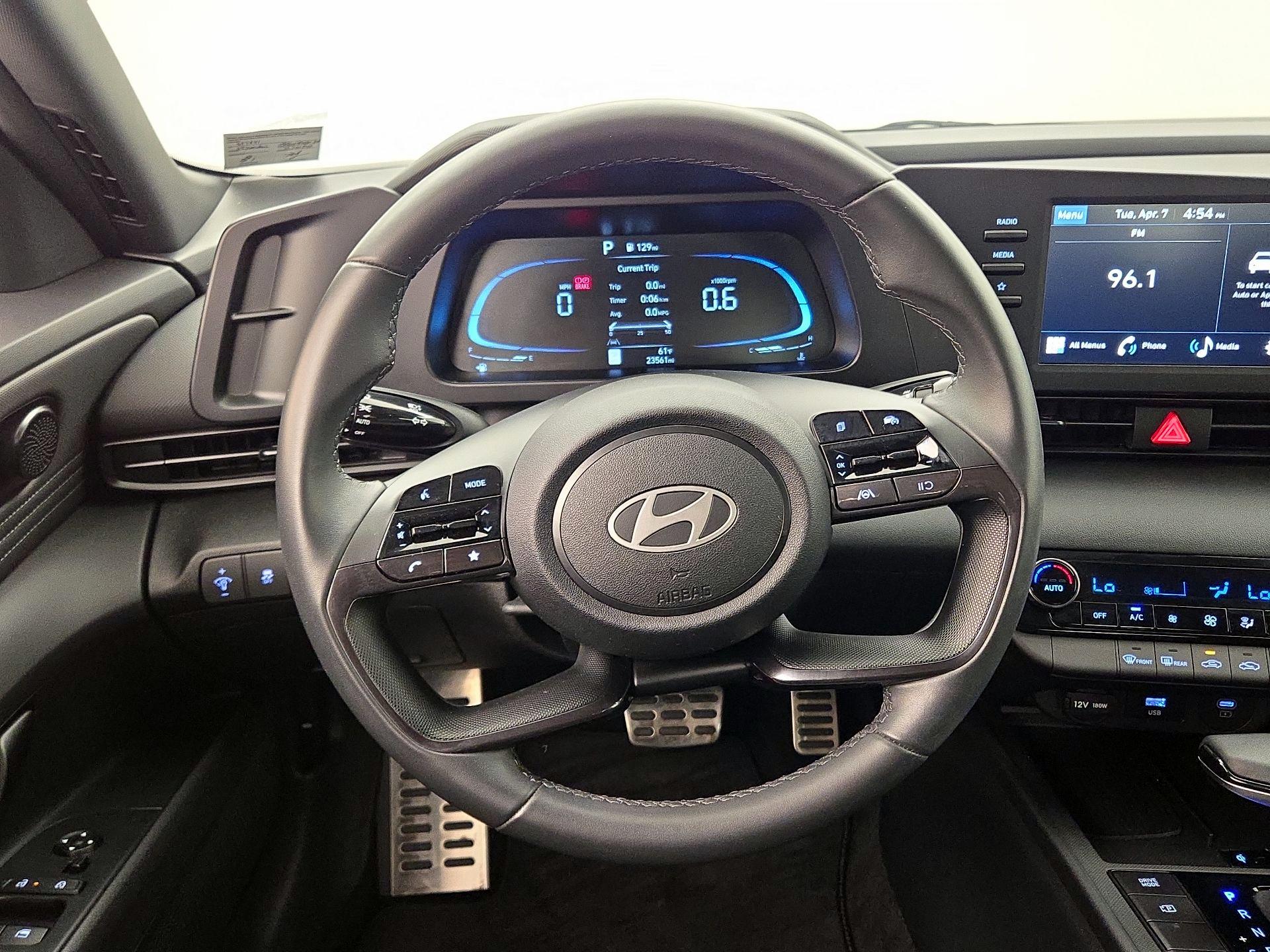 Thumbnail: 2025 Hyundai Elantra - 10