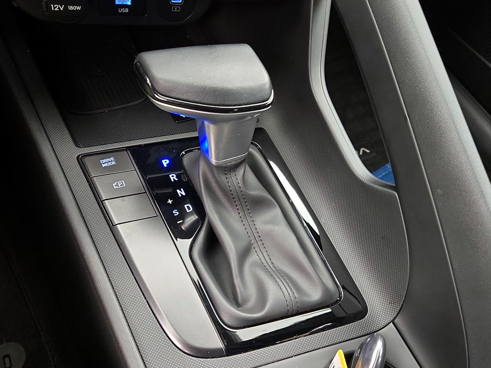 Thumbnail: 2025 Hyundai Elantra - 17