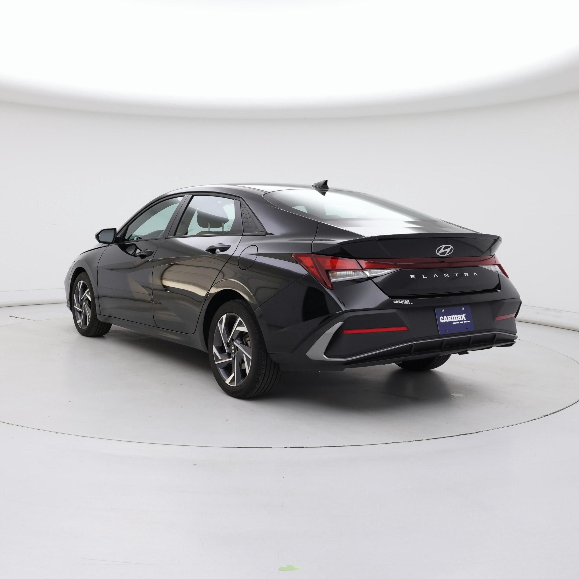 Thumbnail: 2025 Hyundai Elantra - 2