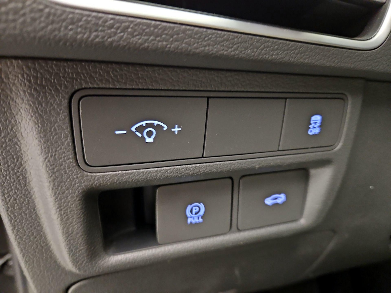 2025 Hyundai Sonata SEL - Photo 14