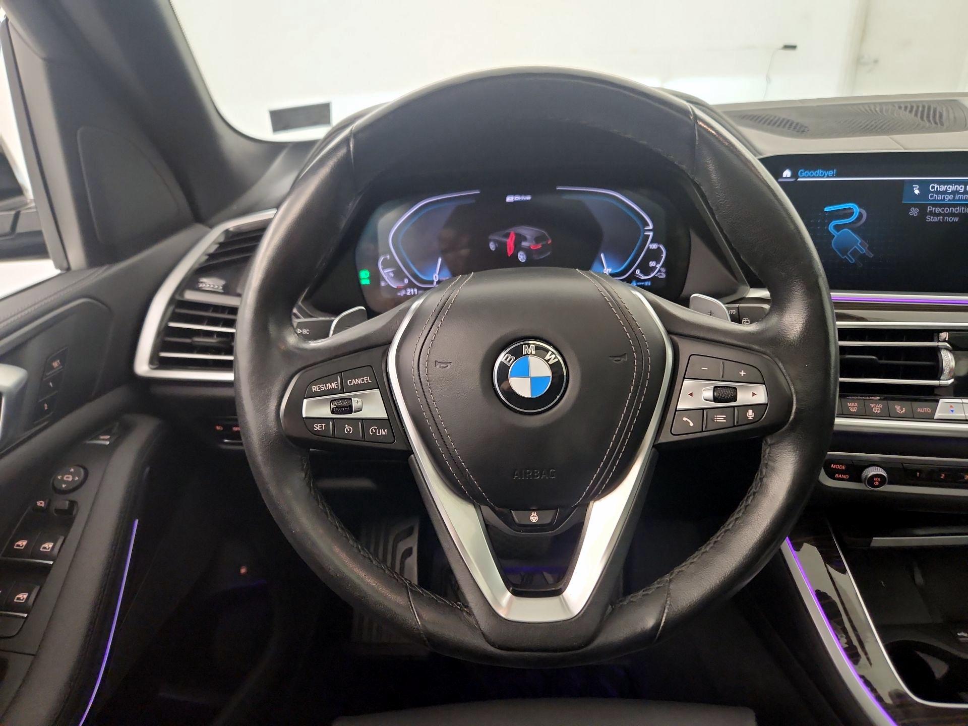 Thumbnail: 2021 BMW X5 - 10