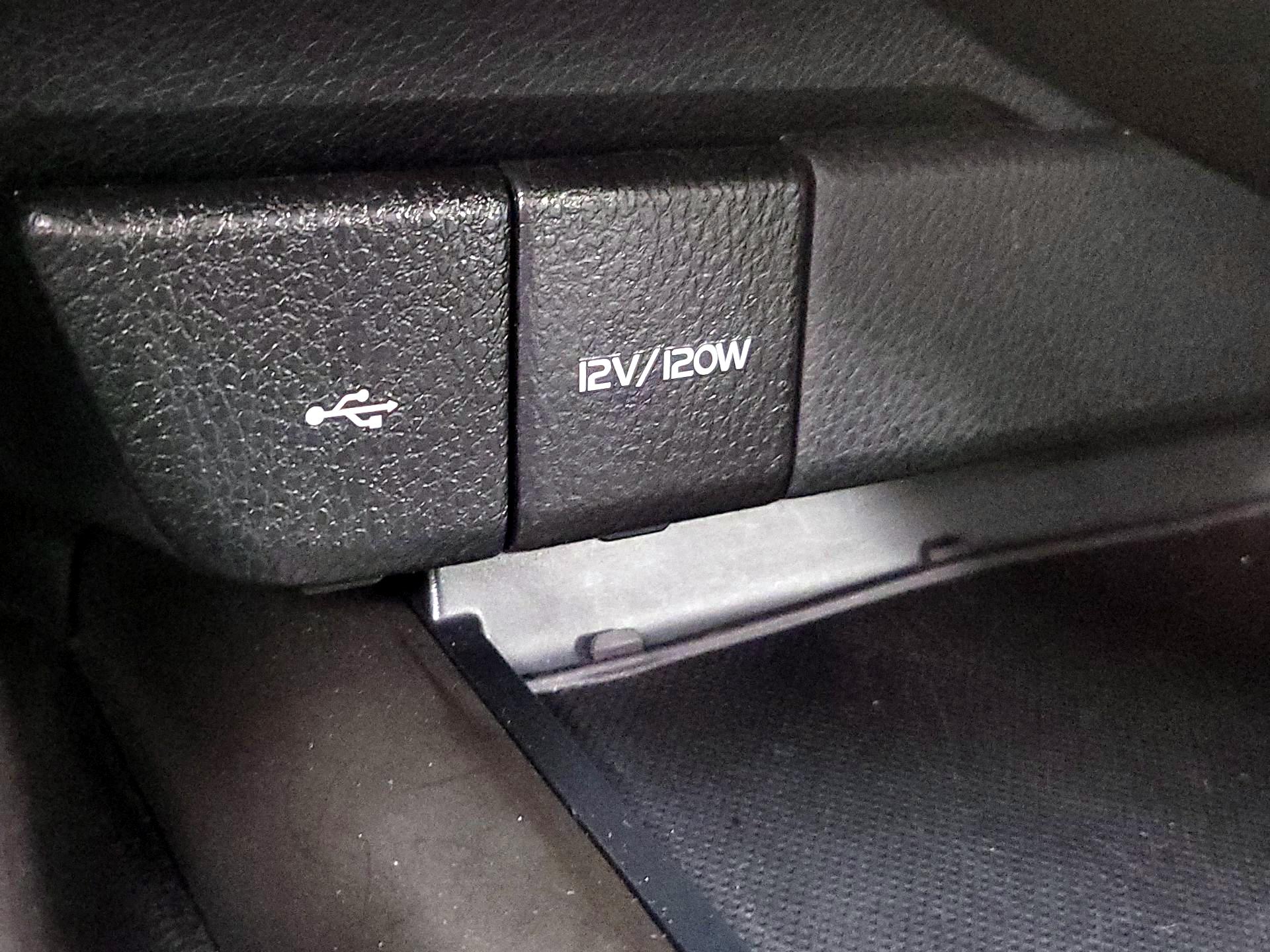 Thumbnail: 2023 Toyota Camry - 18