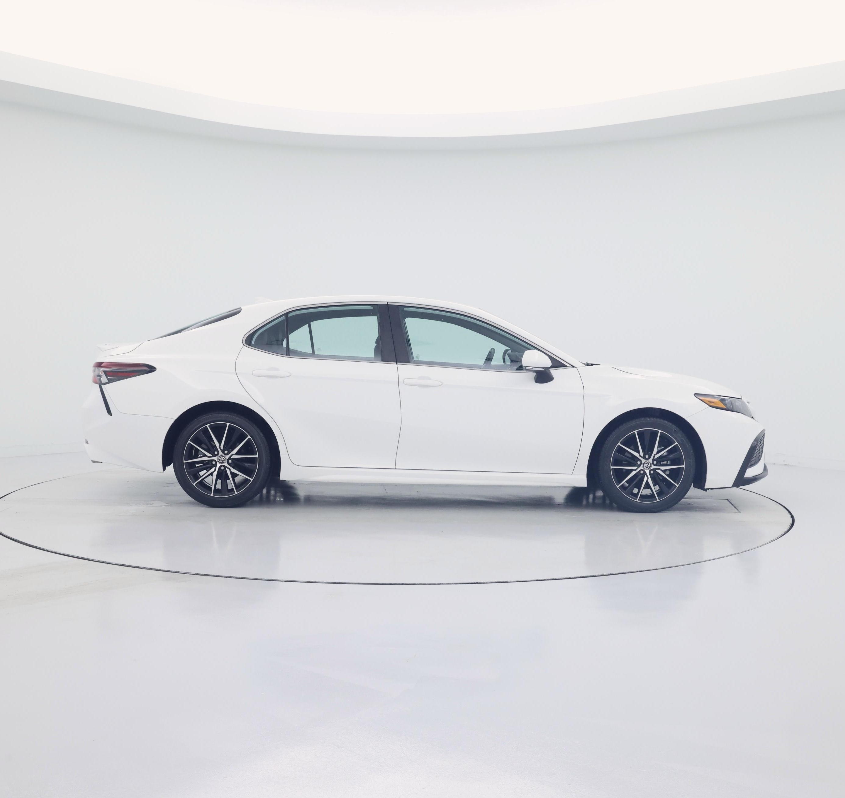 Thumbnail: 2023 Toyota Camry - 7