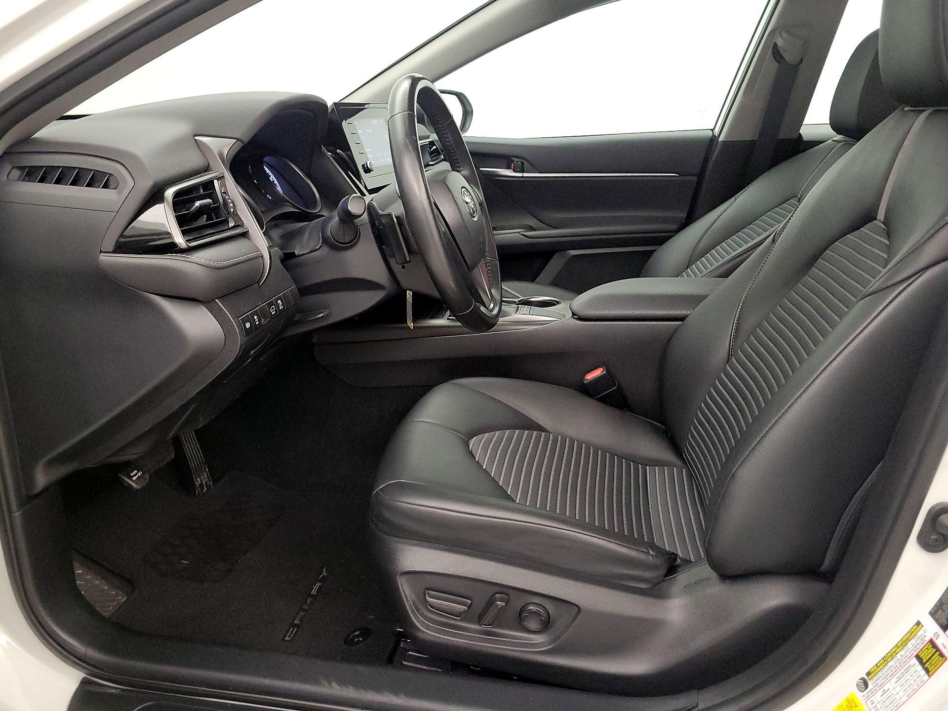 Thumbnail: 2023 Toyota Camry - 11