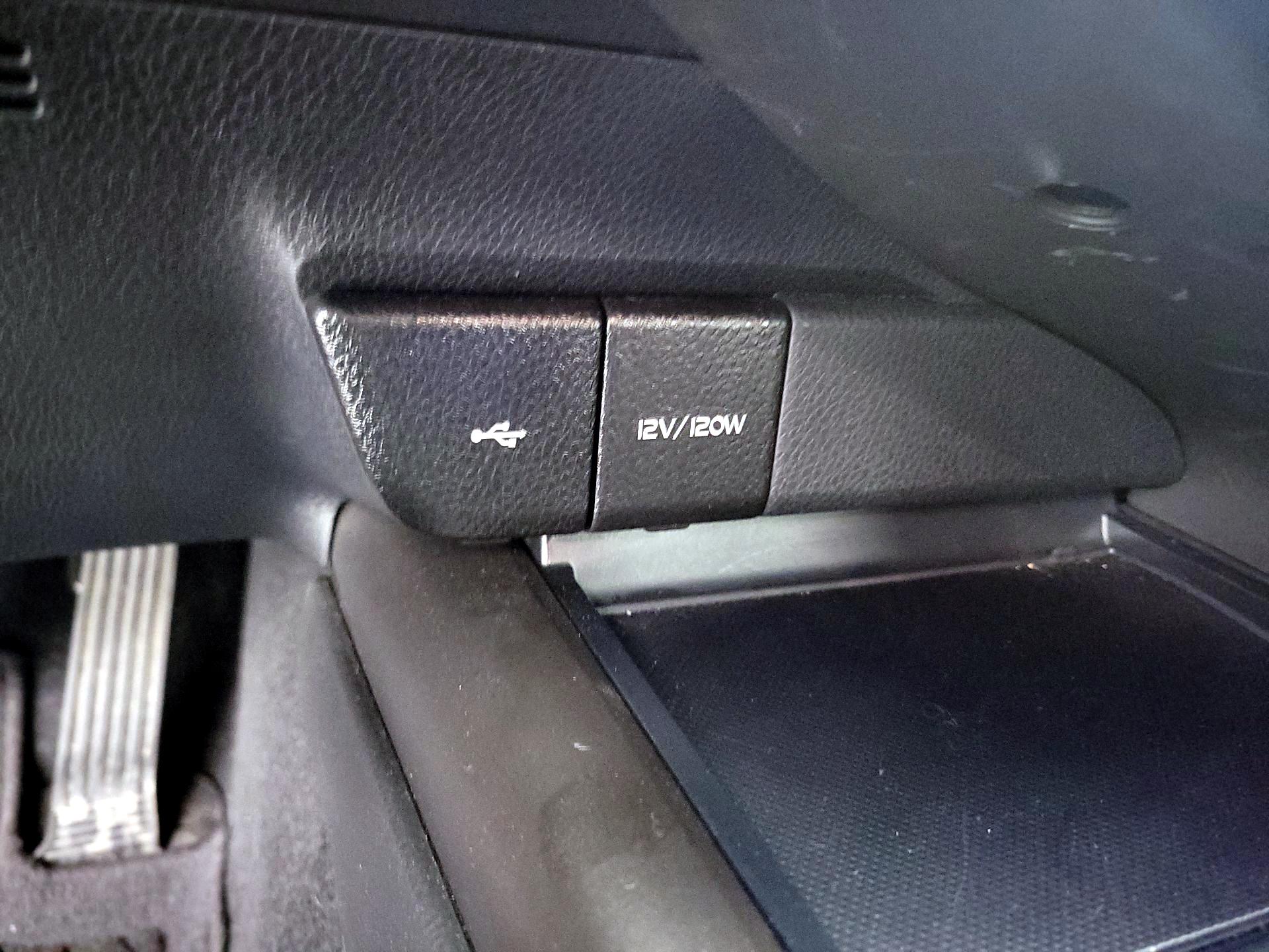 Thumbnail: 2023 Toyota Camry - 18