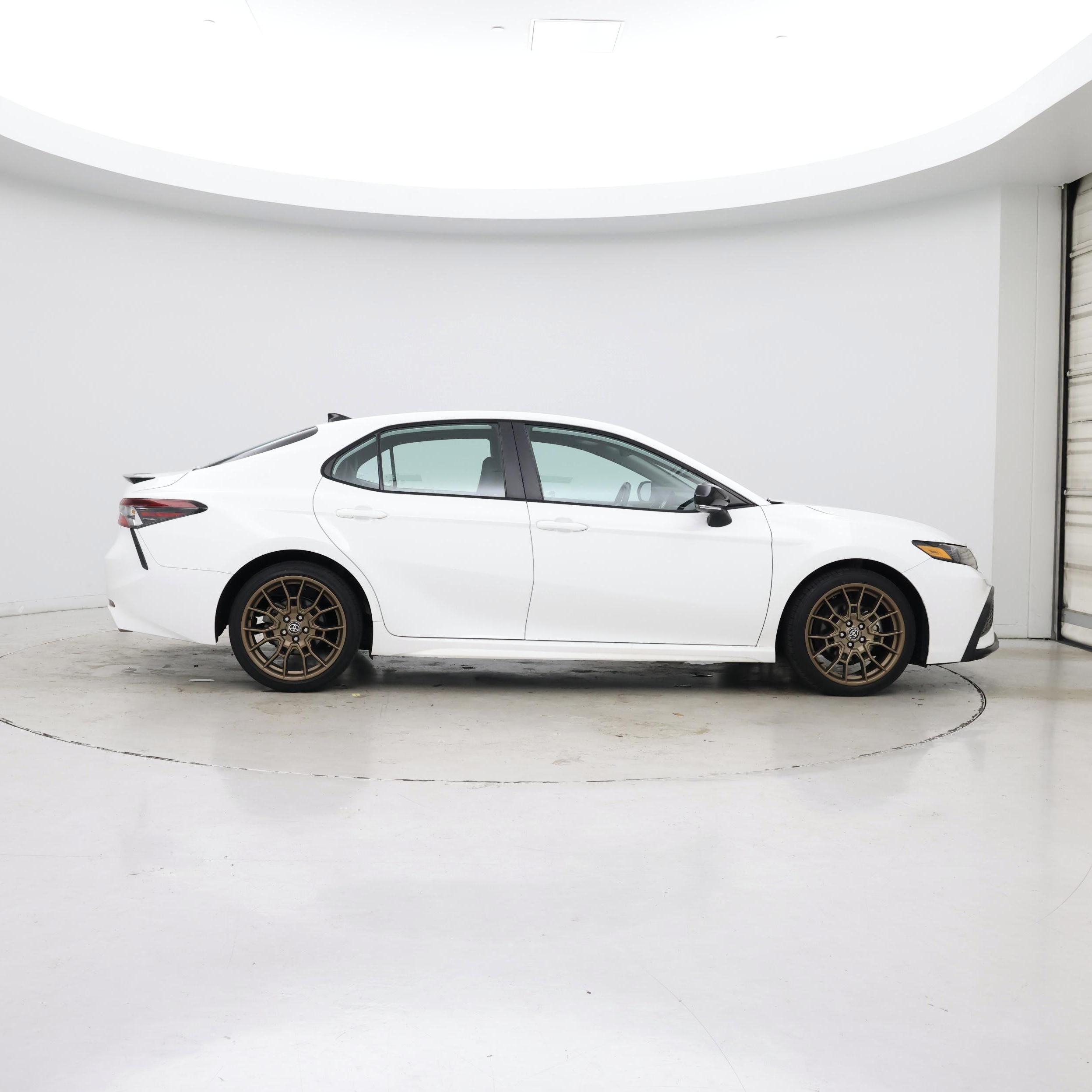 Thumbnail: 2023 Toyota Camry - 7