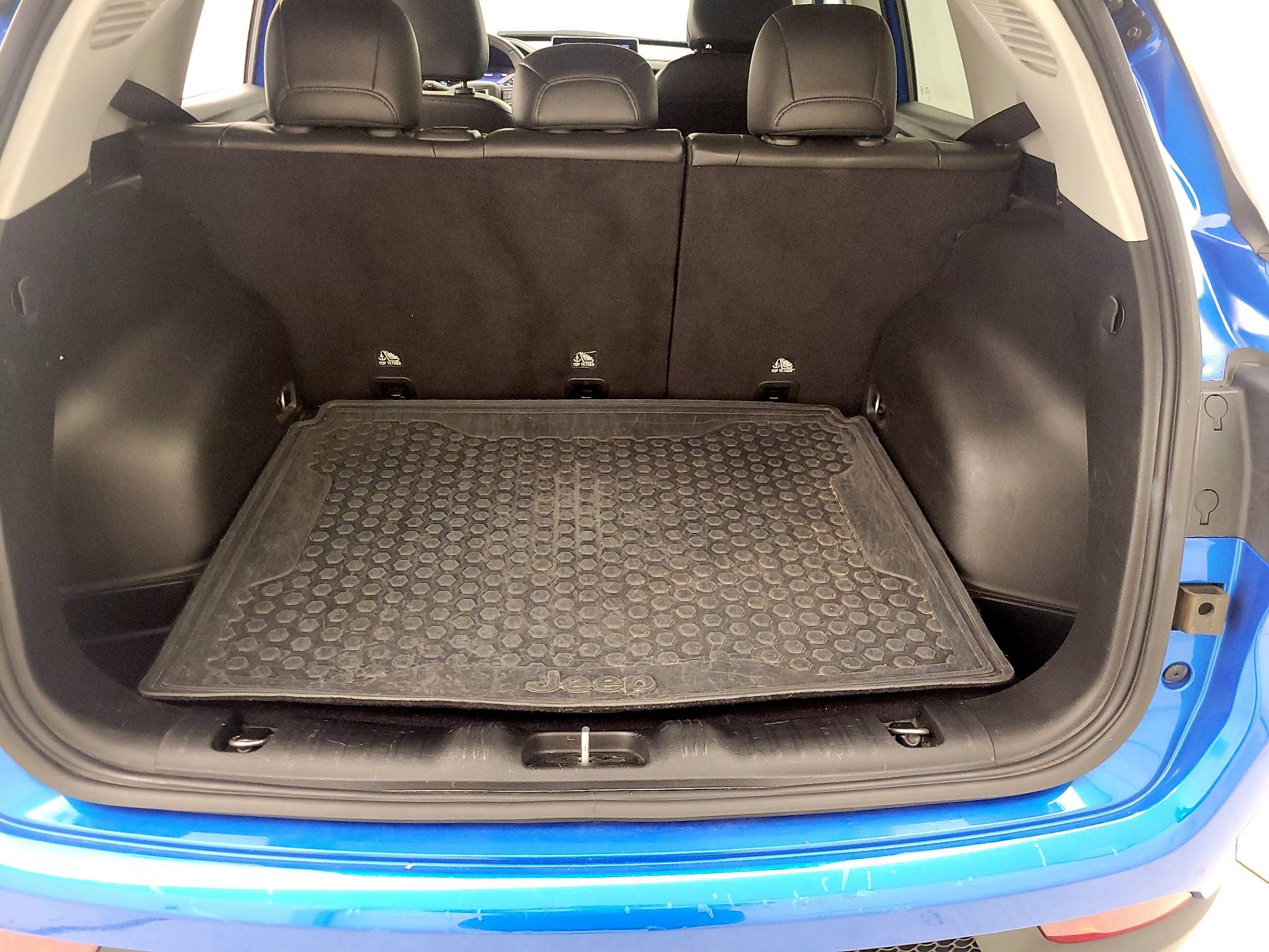 Thumbnail: 2022 Jeep Compass - 20