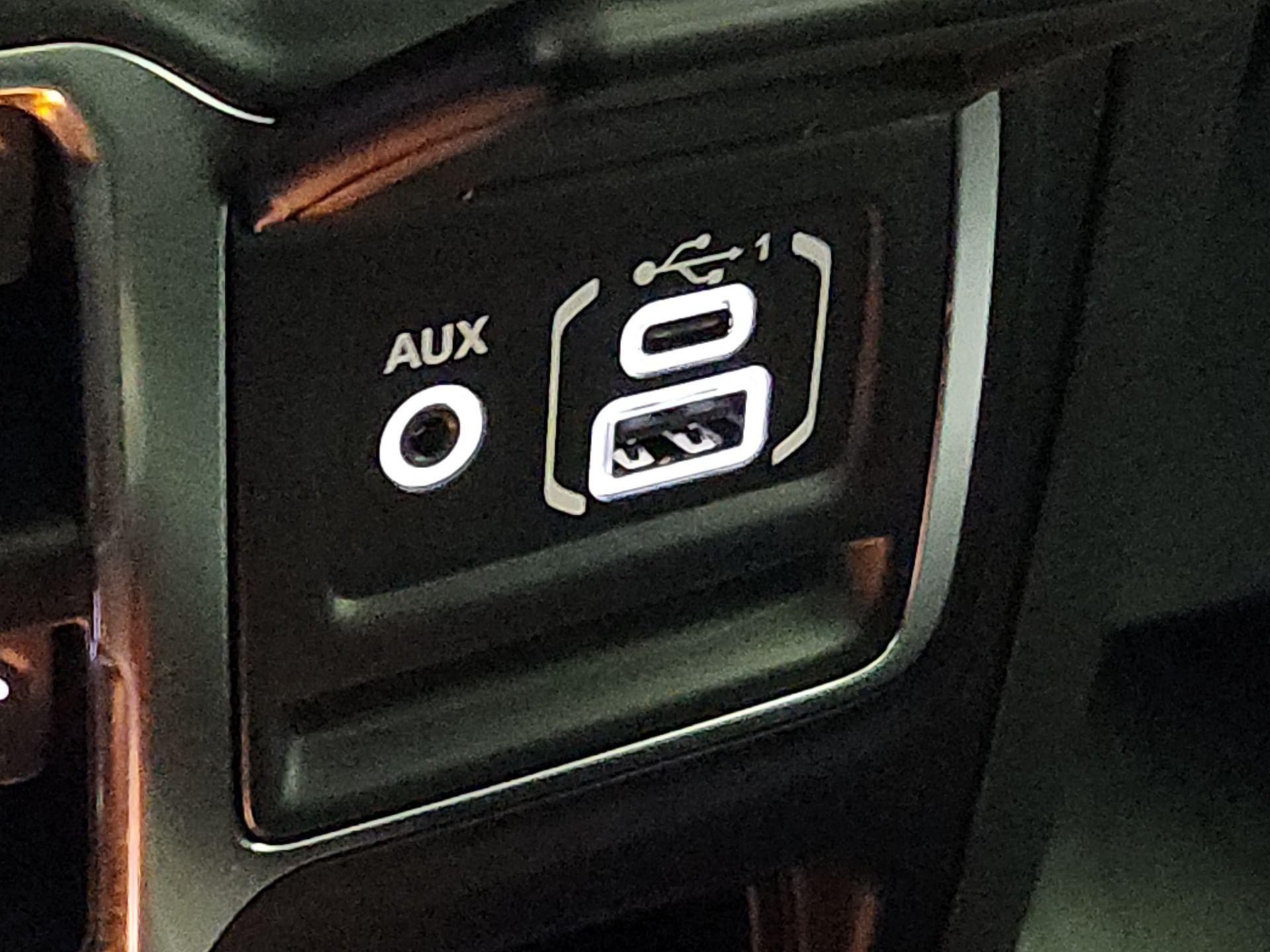 Thumbnail: 2022 Jeep Wrangler - 19