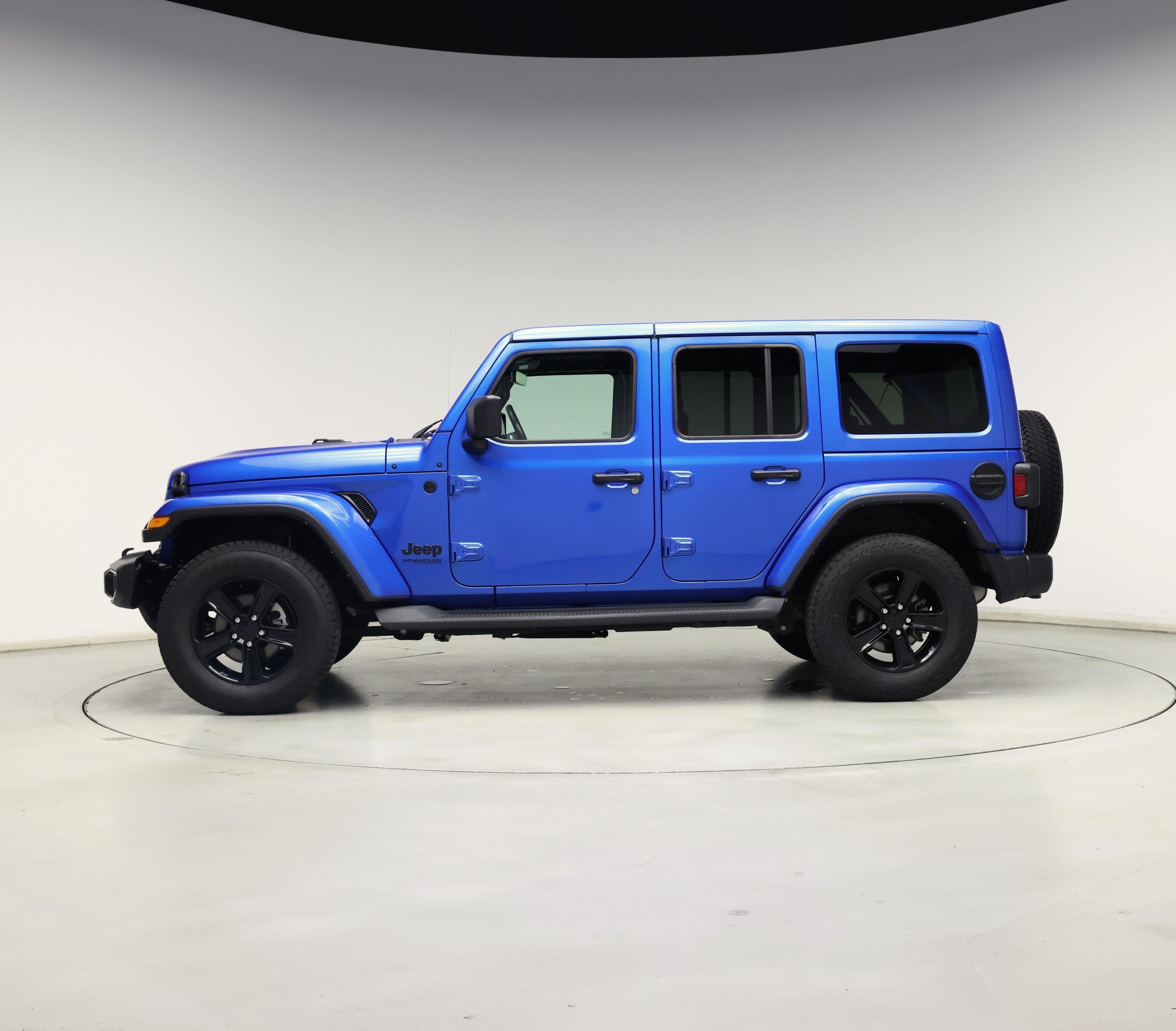 Thumbnail: 2022 Jeep Wrangler - 3