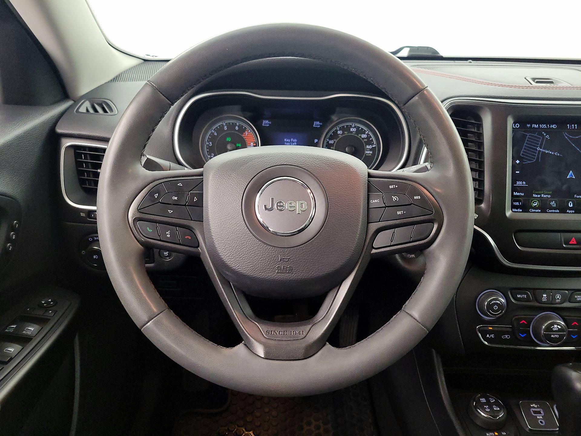 Thumbnail: 2022 Jeep Cherokee - 10