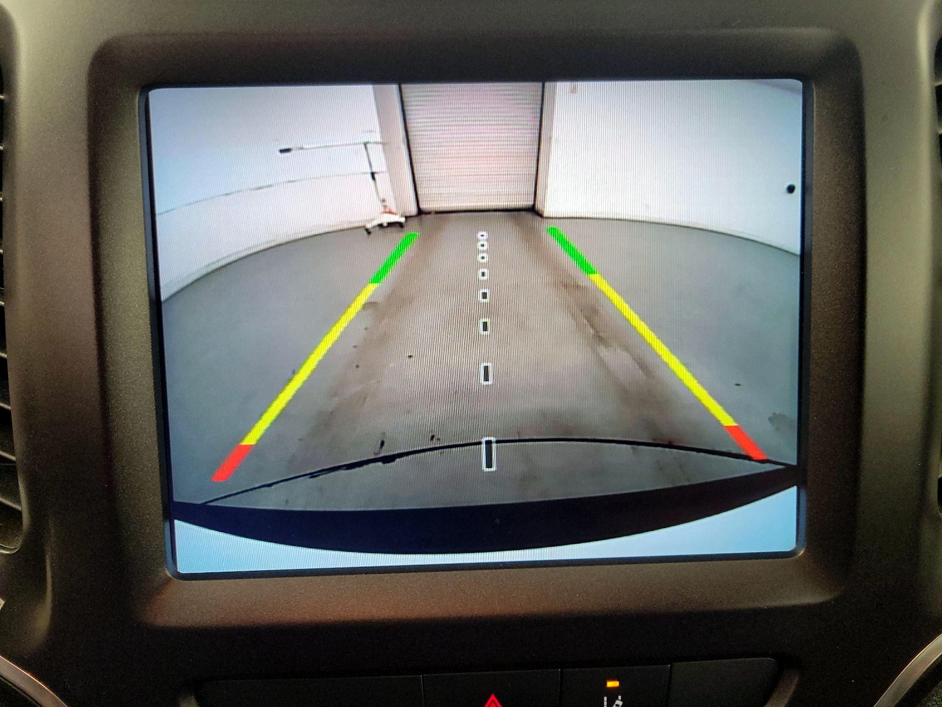 Thumbnail: 2022 Jeep Cherokee - 15