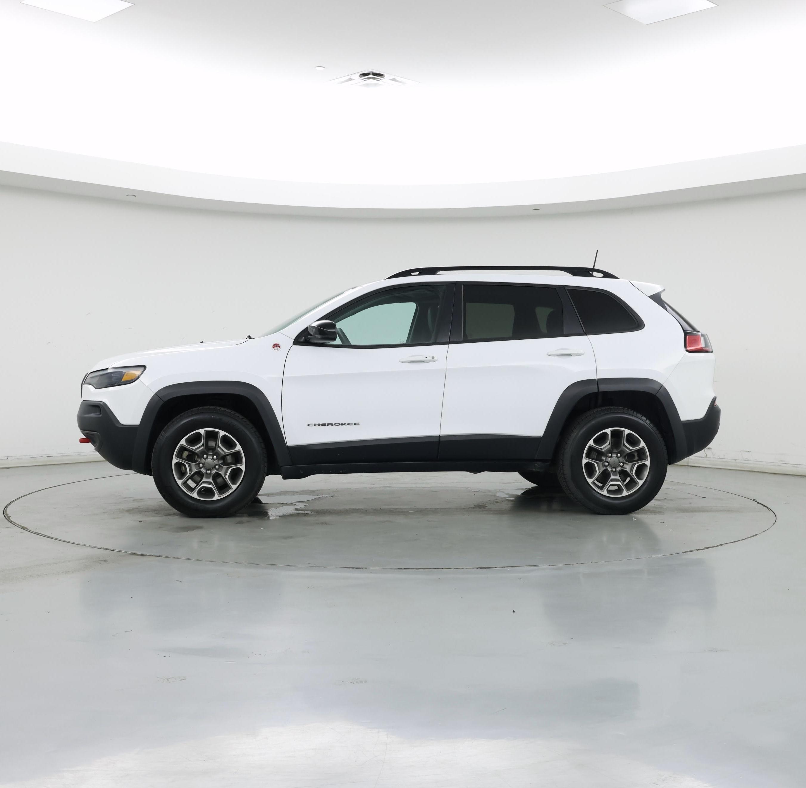 Thumbnail: 2022 Jeep Cherokee - 3