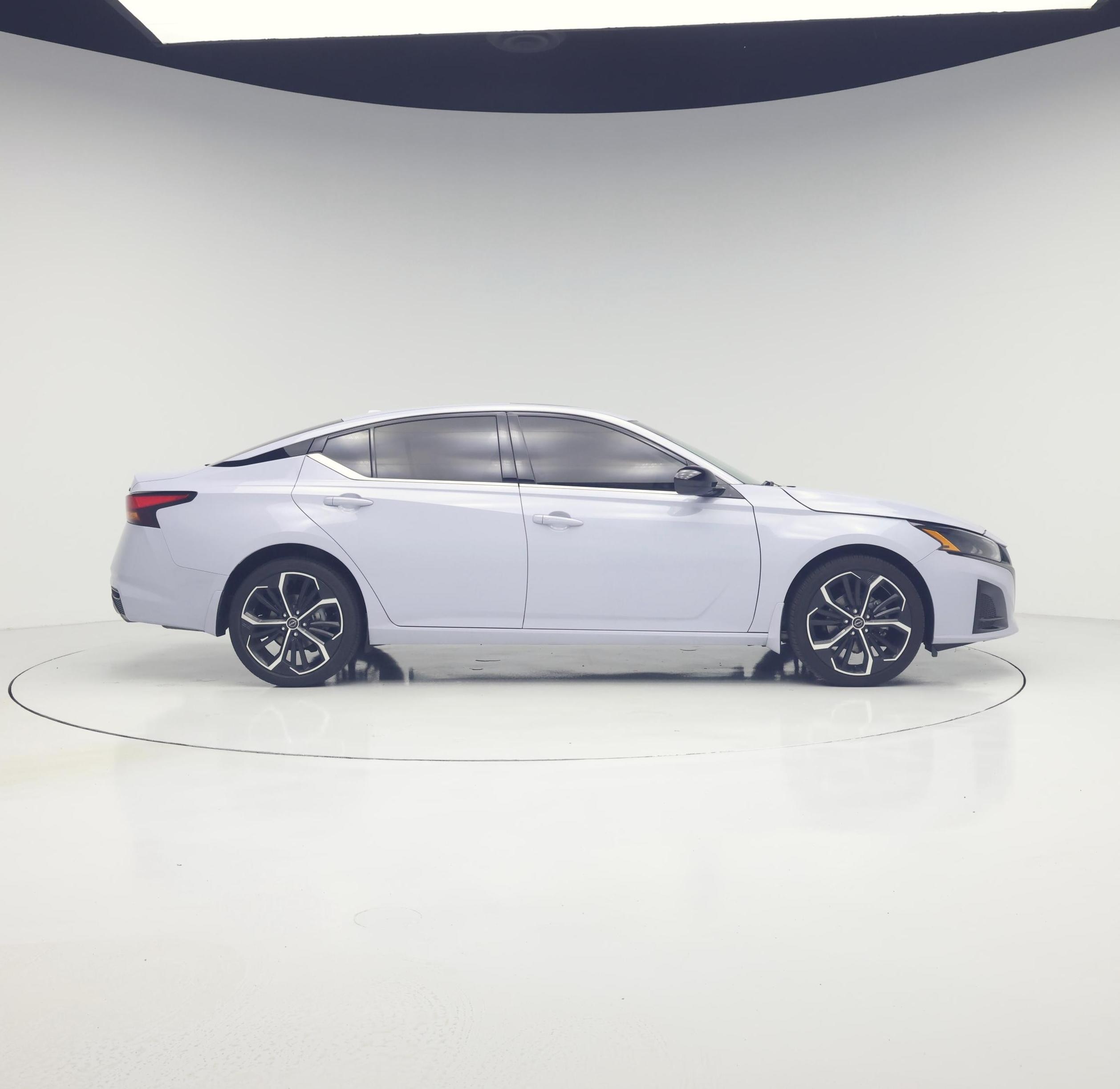 Thumbnail: 2023 Nissan Altima - 7