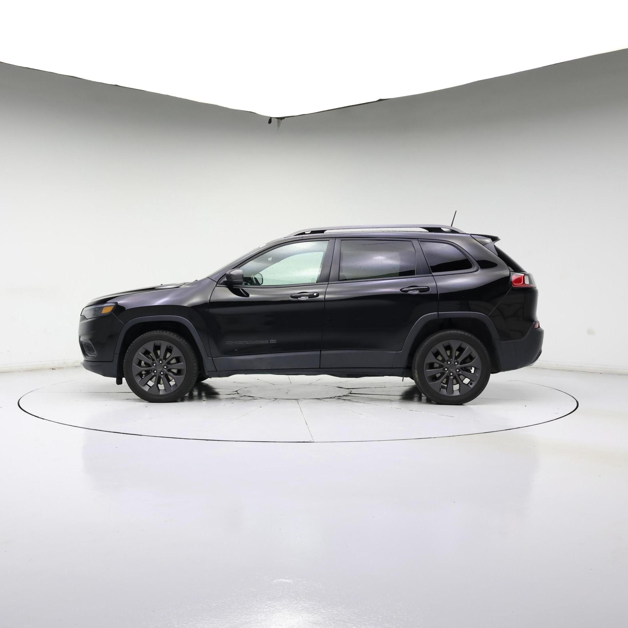 Thumbnail: 2021 Jeep Cherokee - 7