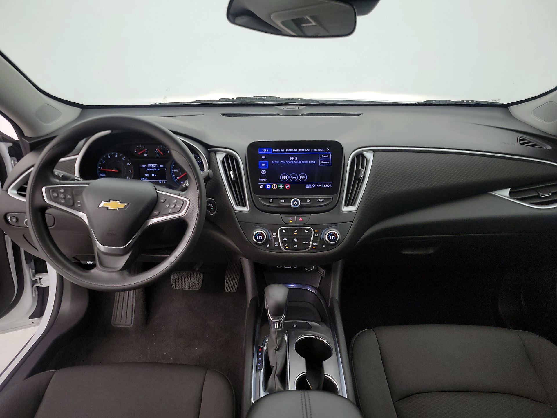 Thumbnail: 2023 Chevrolet Malibu - 9