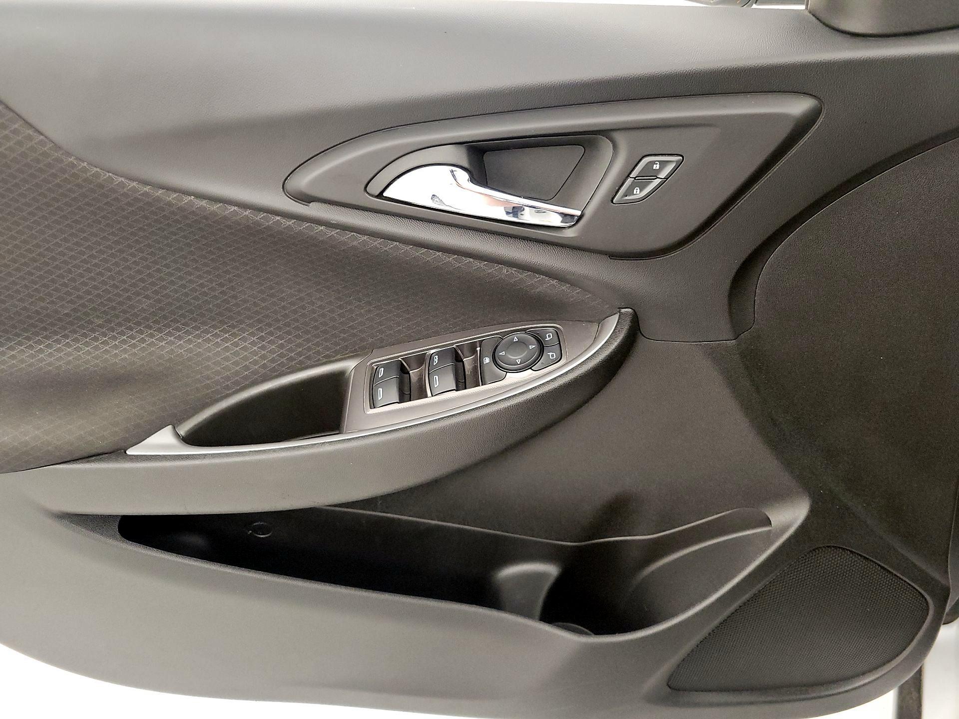 Thumbnail: 2023 Chevrolet Malibu - 12