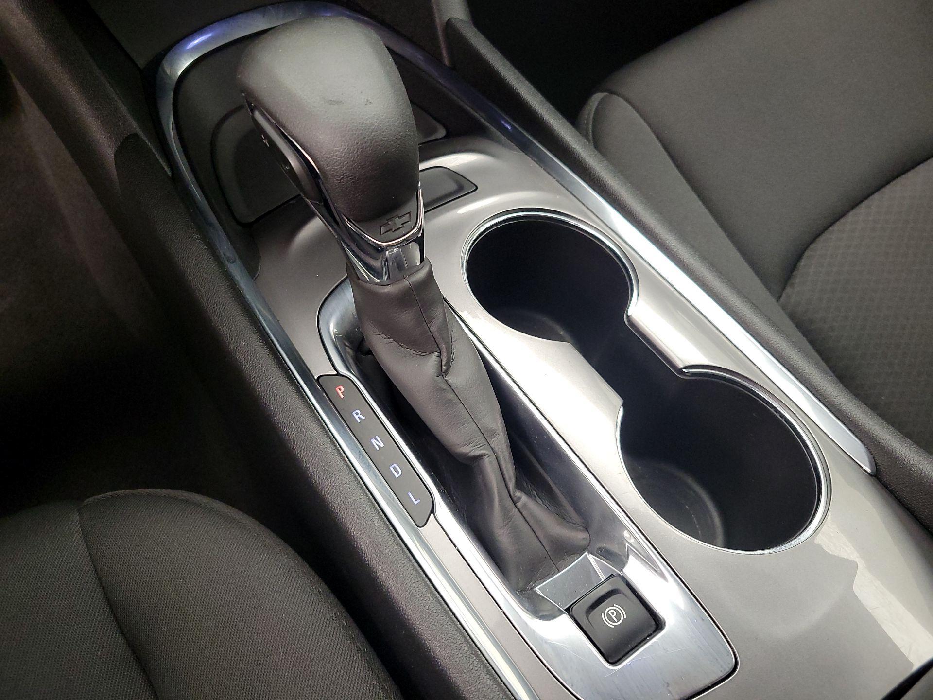 Thumbnail: 2023 Chevrolet Malibu - 17