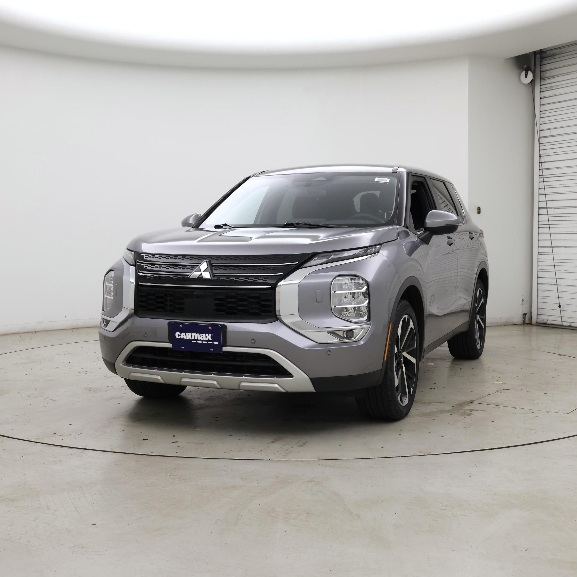 Thumbnail: 2022 Mitsubishi Outlander - 4