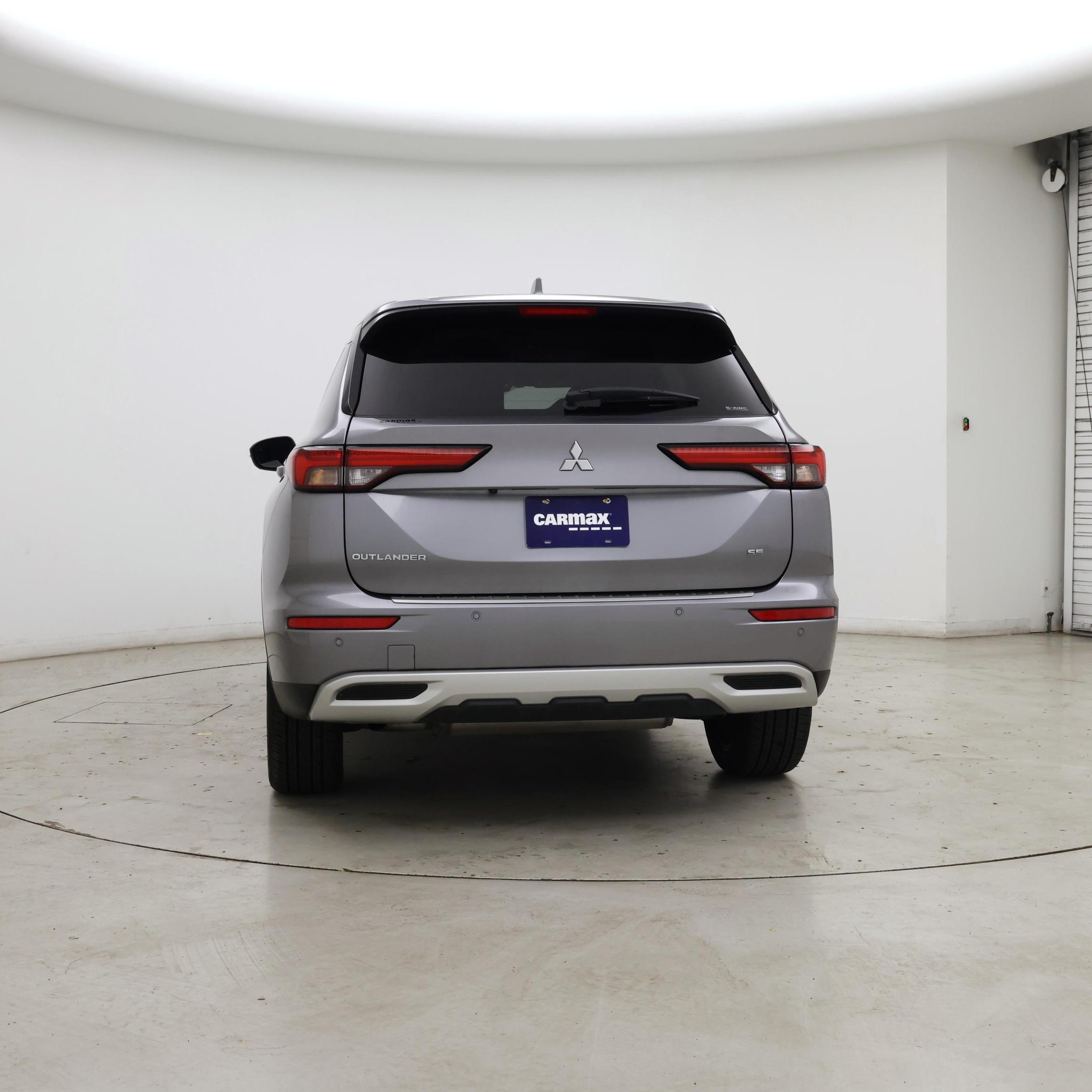 Thumbnail: 2022 Mitsubishi Outlander - 6
