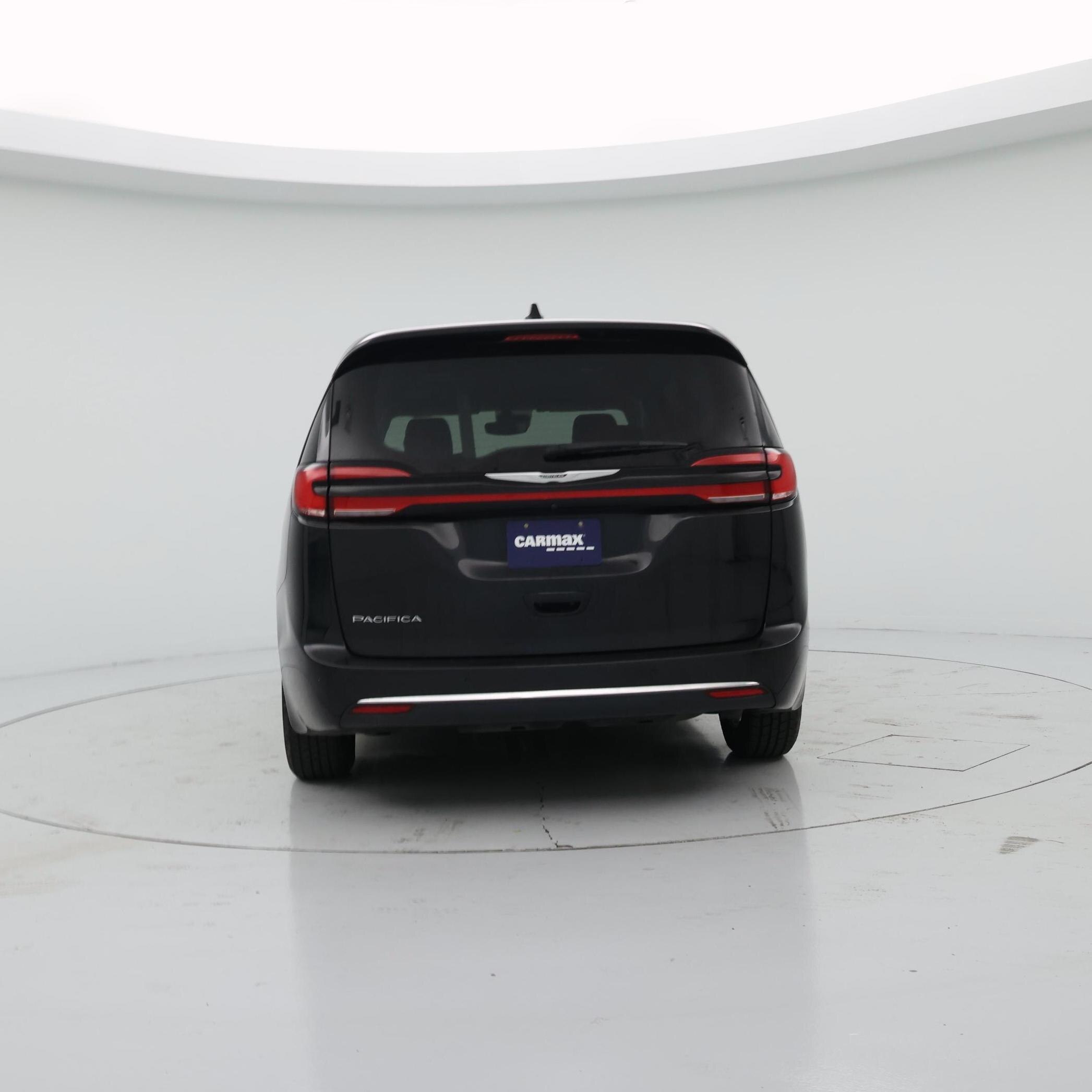 Thumbnail: 2023 Chrysler Pacifica - 6