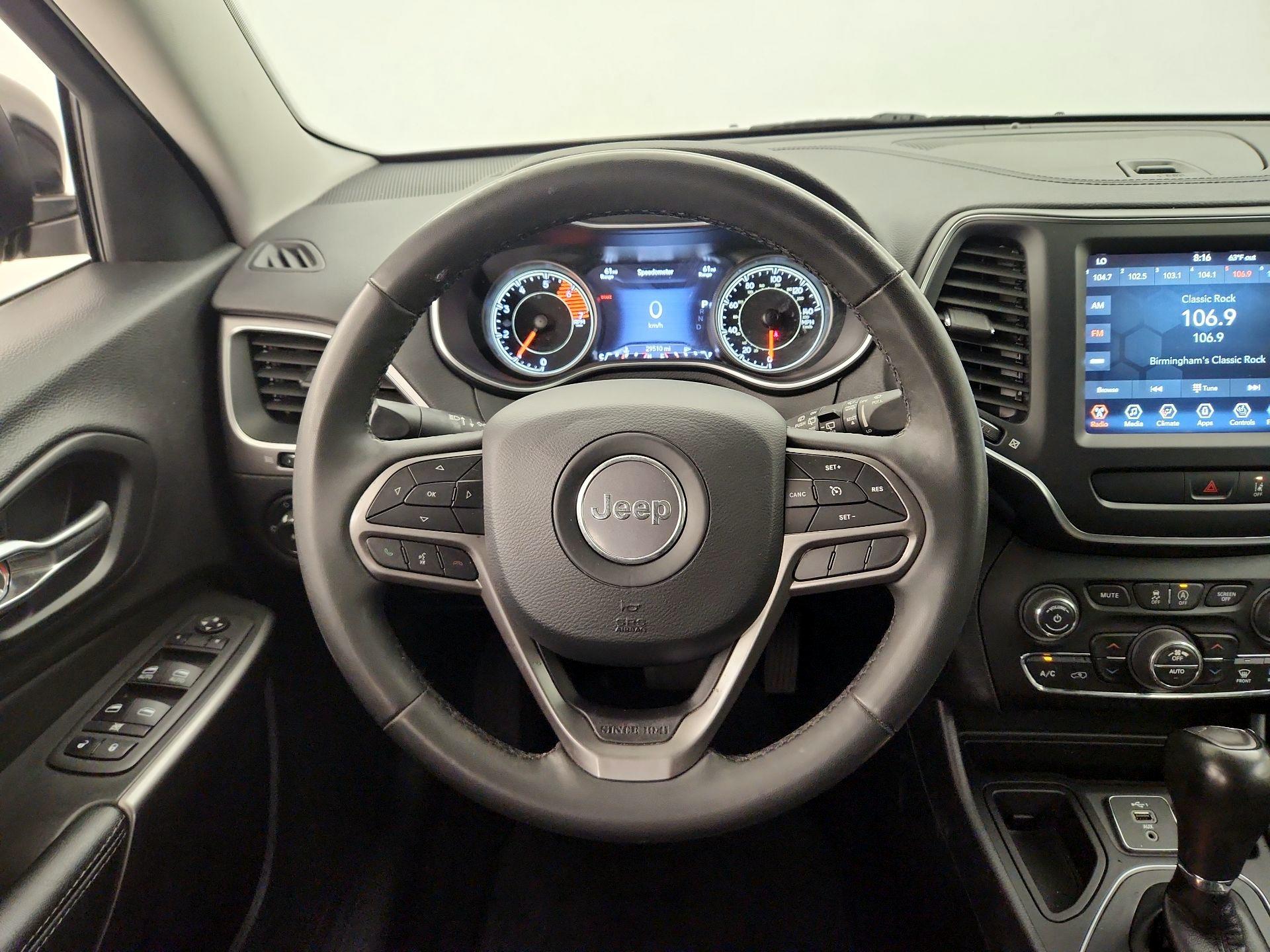Thumbnail: 2022 Jeep Cherokee - 10