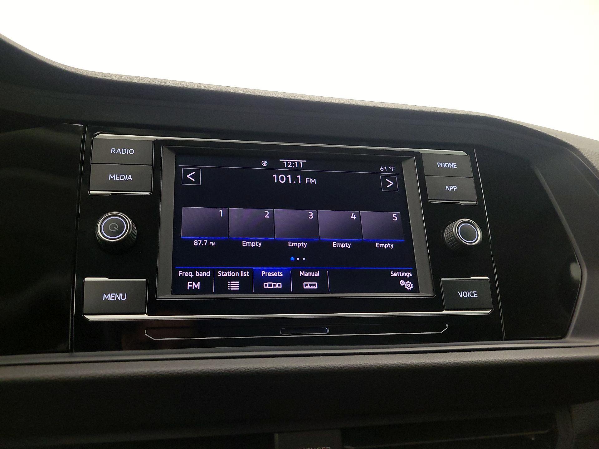 Thumbnail: 2024 Volkswagen Jetta - 15