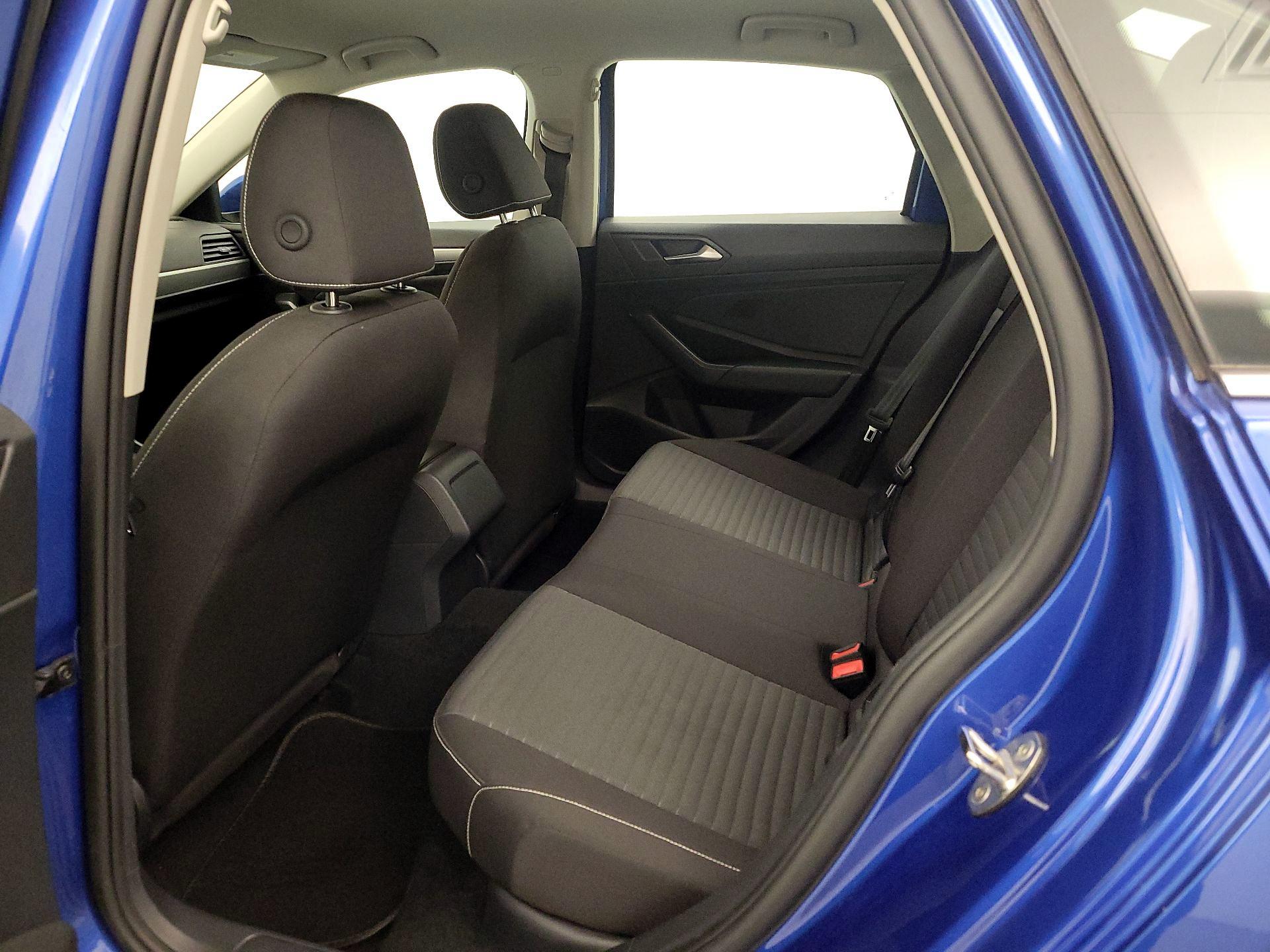 Thumbnail: 2024 Volkswagen Jetta - 19